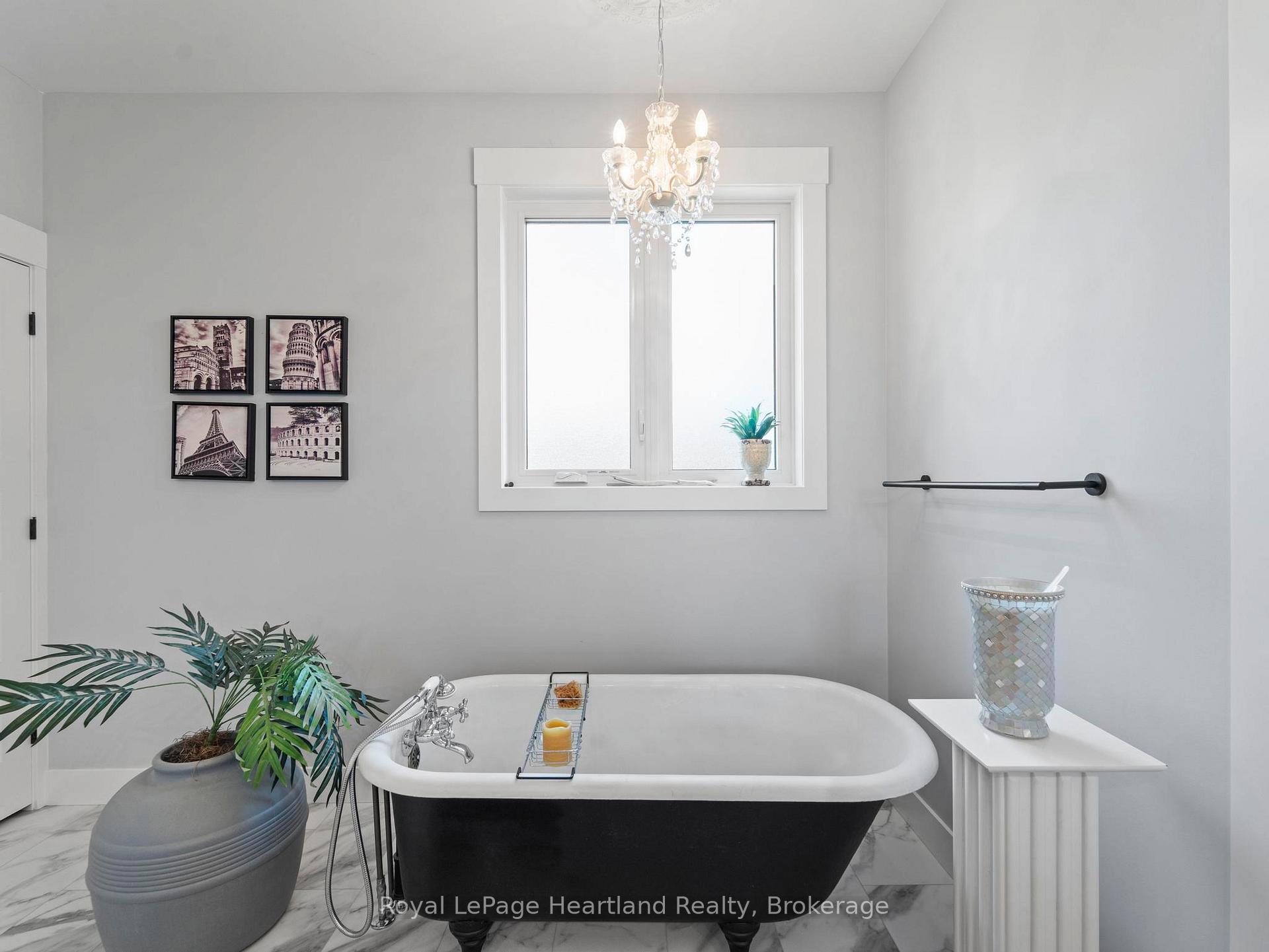 Photo 14 of 3 Eugene Street, Bluewater, Bayfield — HOMEH
