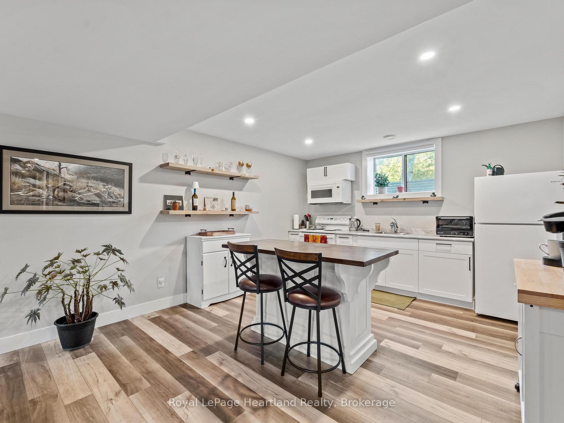 Photo 20 of 3 Eugene Street, Bluewater, Bayfield — HOMEH