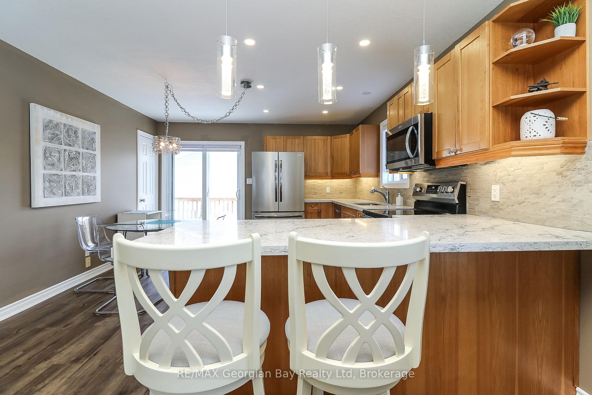 Photo 13 of 332 Newton Street, Tay, Victoria Harbour — HOMEH