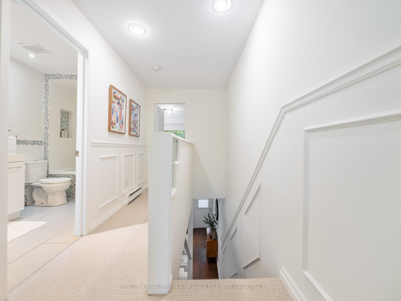 Photo 11 of 77 Walnut Avenue, Toronto, Niagara — HOMEH