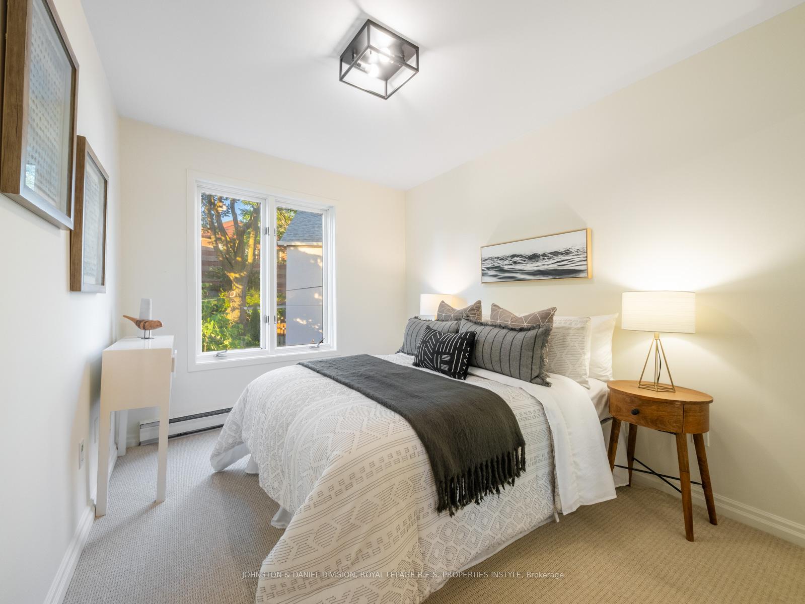Photo 16 of 77 Walnut Avenue, Toronto, Niagara — HOMEH