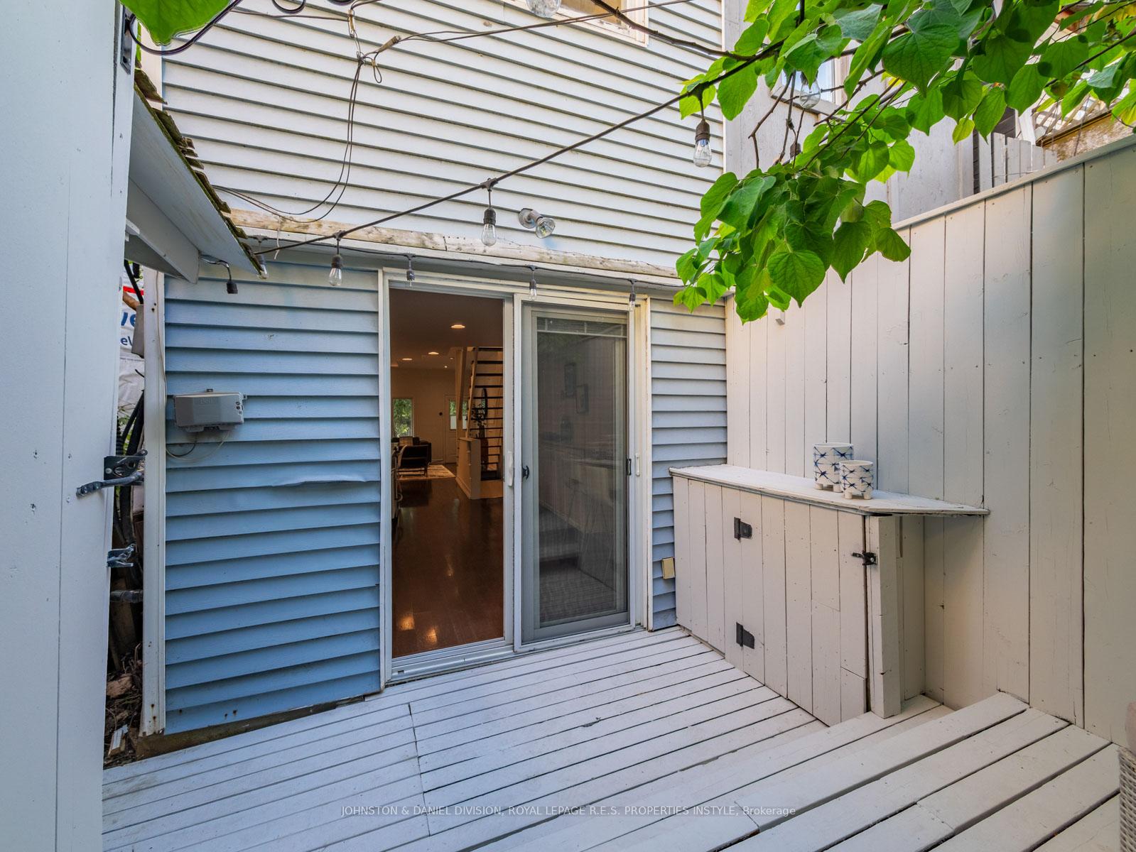 Photo 39 of 77 Walnut Avenue, Toronto, Niagara — HOMEH