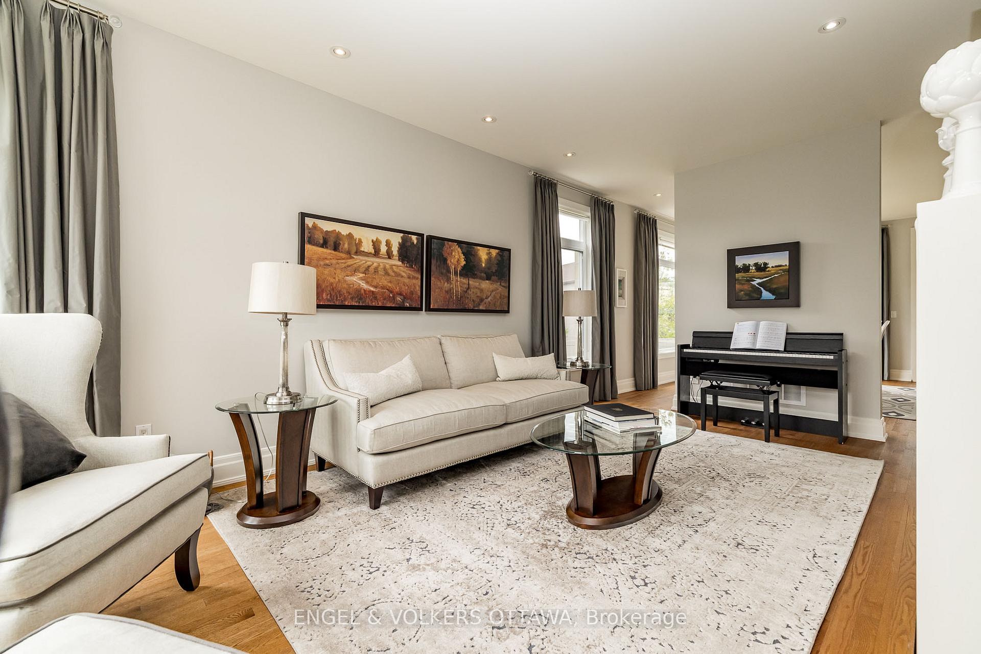 Photo 4 of 300 Long Acres Street, Ottawa, Kanata - Bridlewood — HOMEH