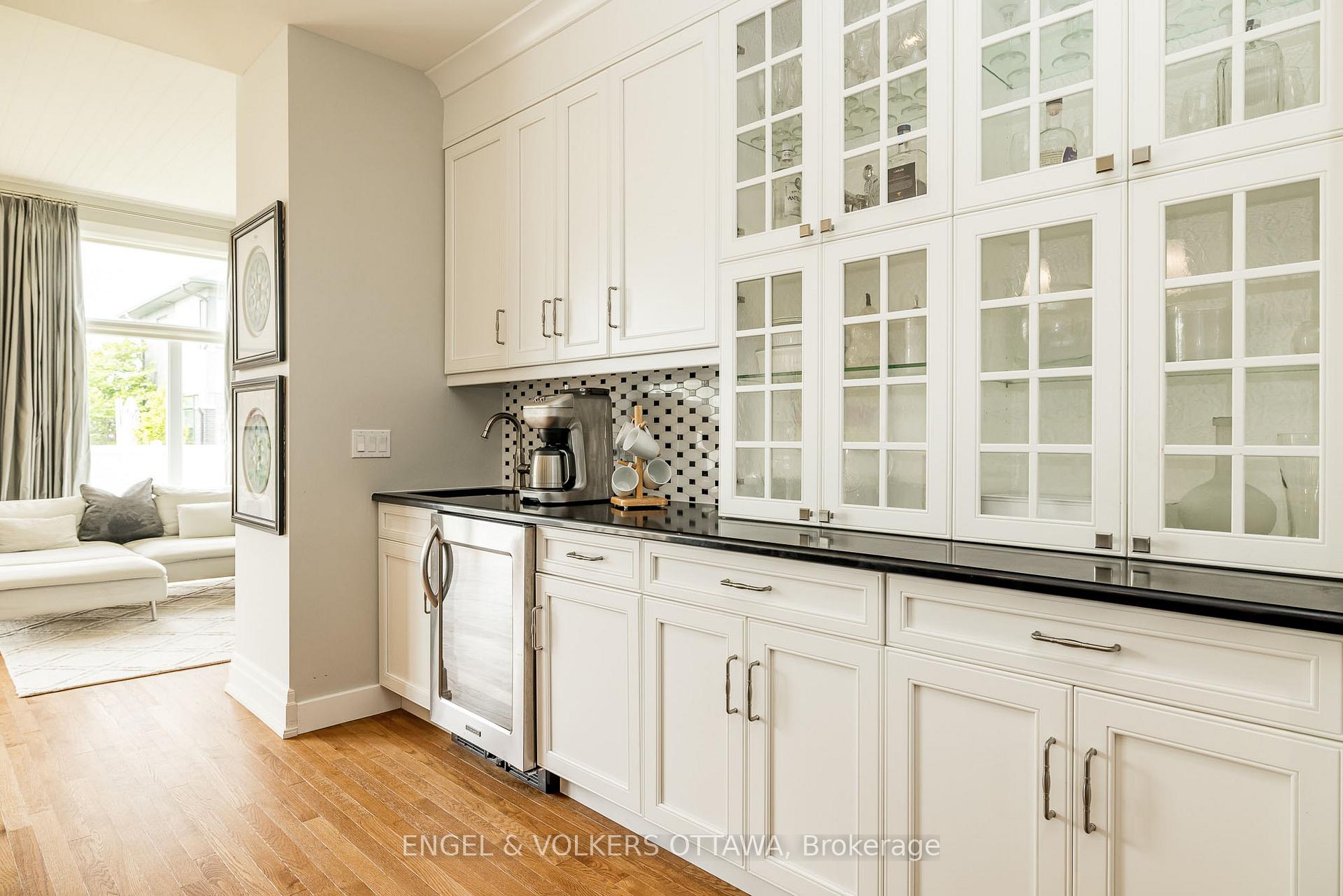 Photo 20 of 300 Long Acres Street, Ottawa, Kanata - Bridlewood — HOMEH