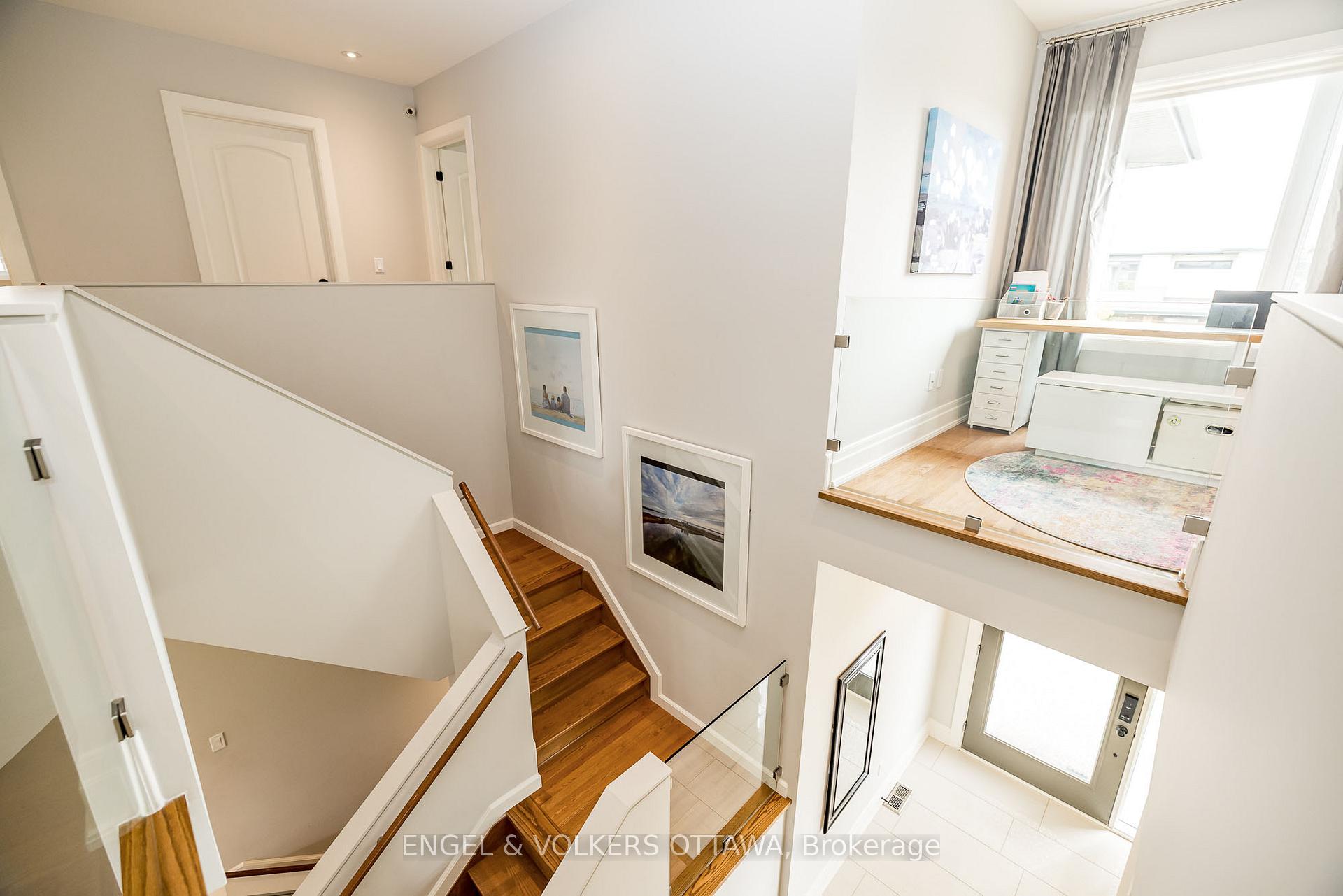 Photo 23 of 300 Long Acres Street, Ottawa, Kanata - Bridlewood — HOMEH