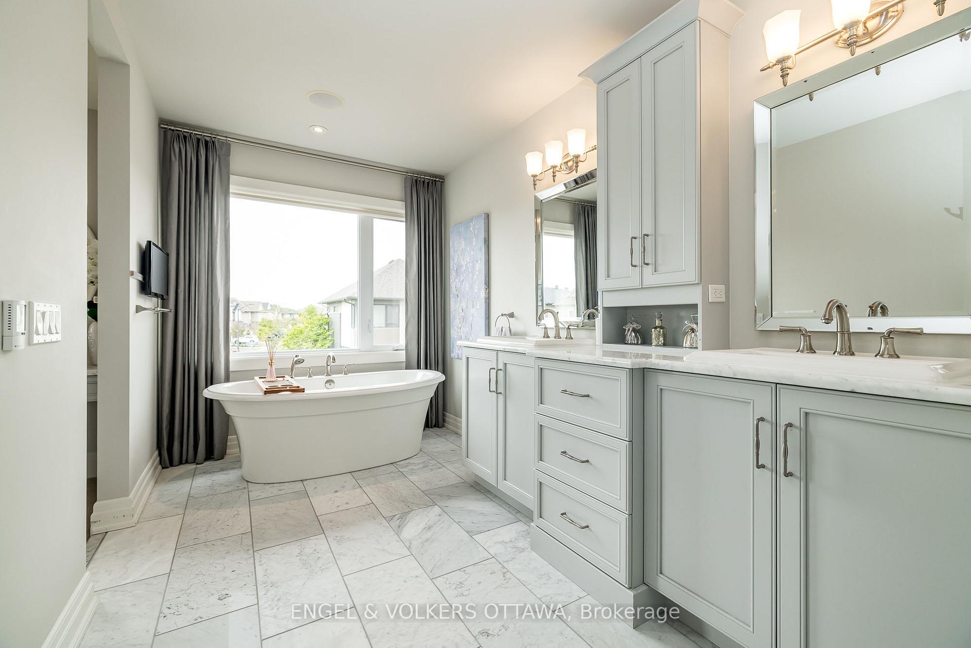 Photo 38 of 300 Long Acres Street, Ottawa, Kanata - Bridlewood — HOMEH