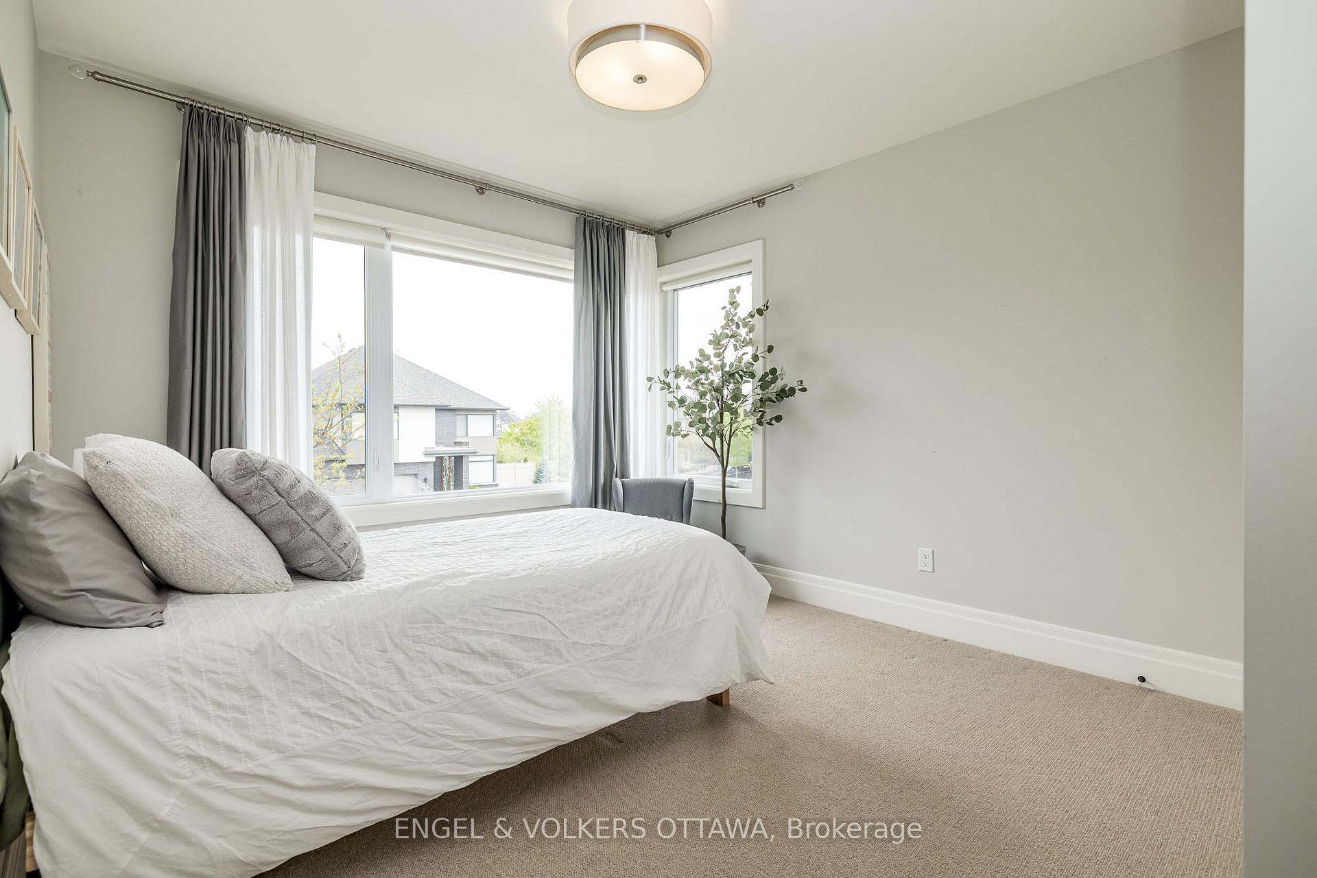 Photo 31 of 300 Long Acres Street, Ottawa, Kanata - Bridlewood — HOMEH