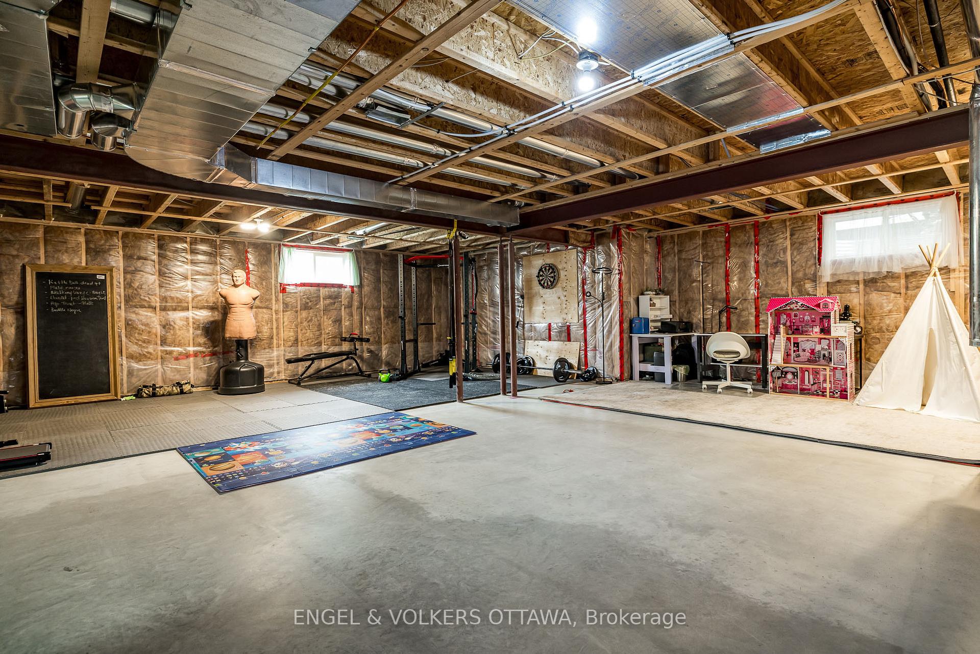 Photo 42 of 300 Long Acres Street, Ottawa, Kanata - Bridlewood — HOMEH