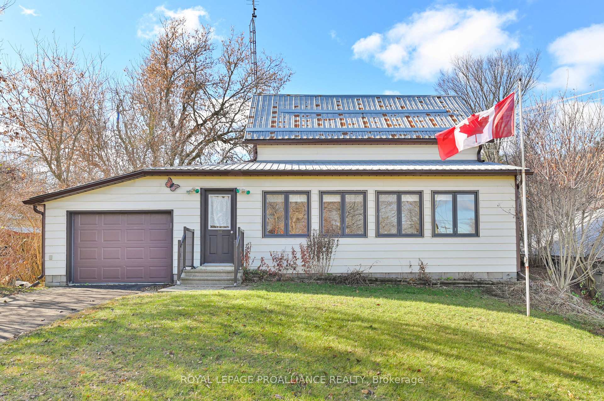 Photo 9 of 14686 Road 509, North Frontenac, Frontenac North — HOMEH