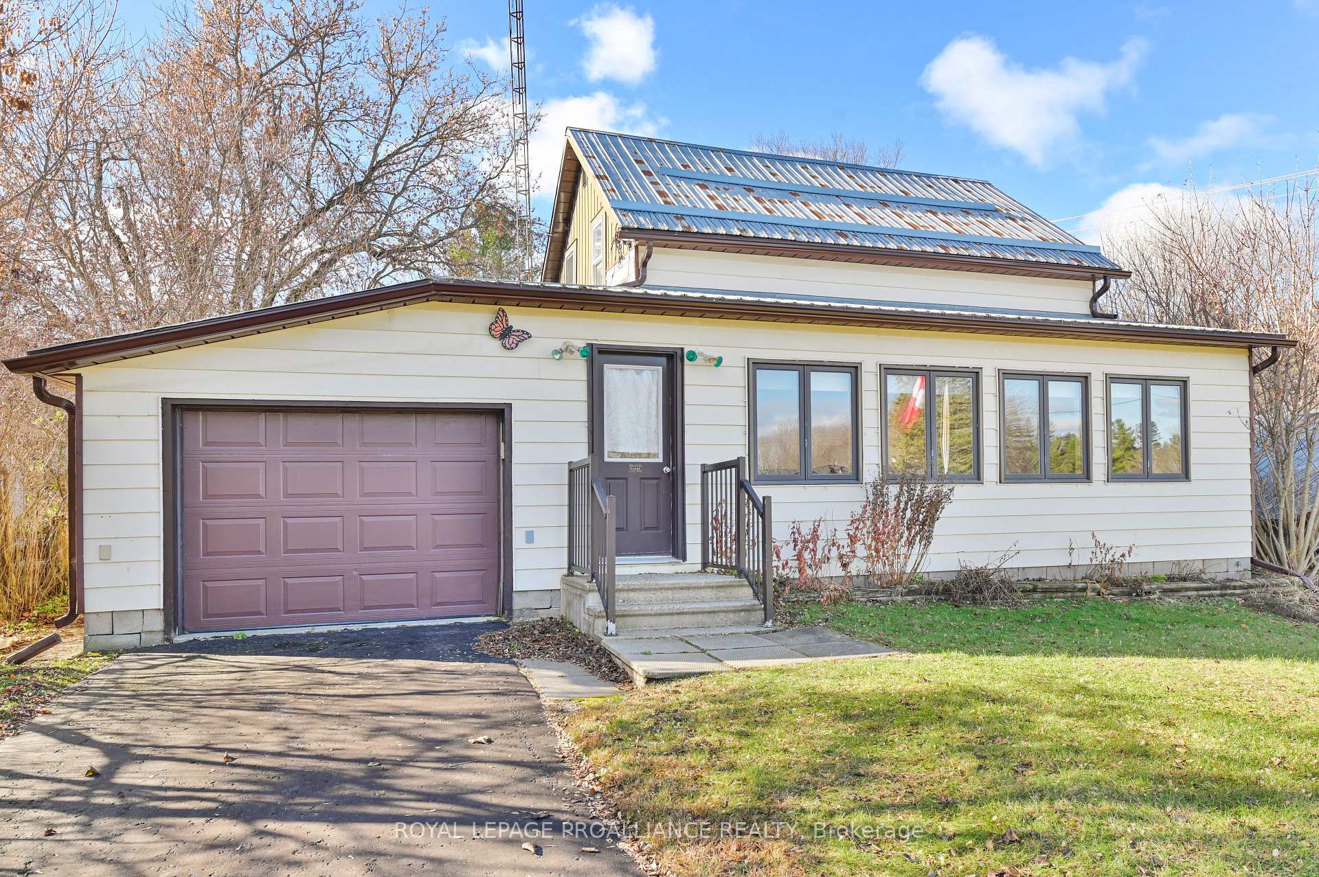 Photo 5 of 14686 Road 509, North Frontenac, Frontenac North — HOMEH