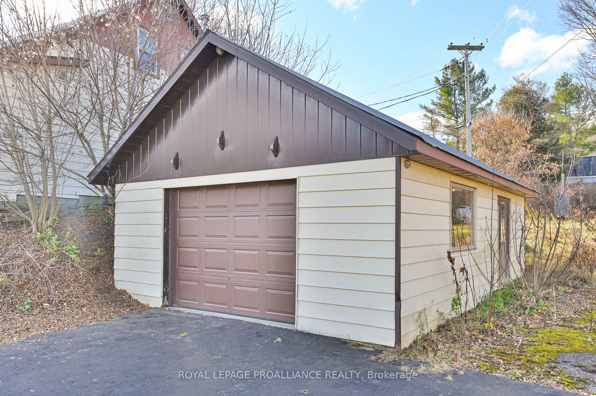 Photo 37 of 14686 Road 509, North Frontenac, Frontenac North — HOMEH