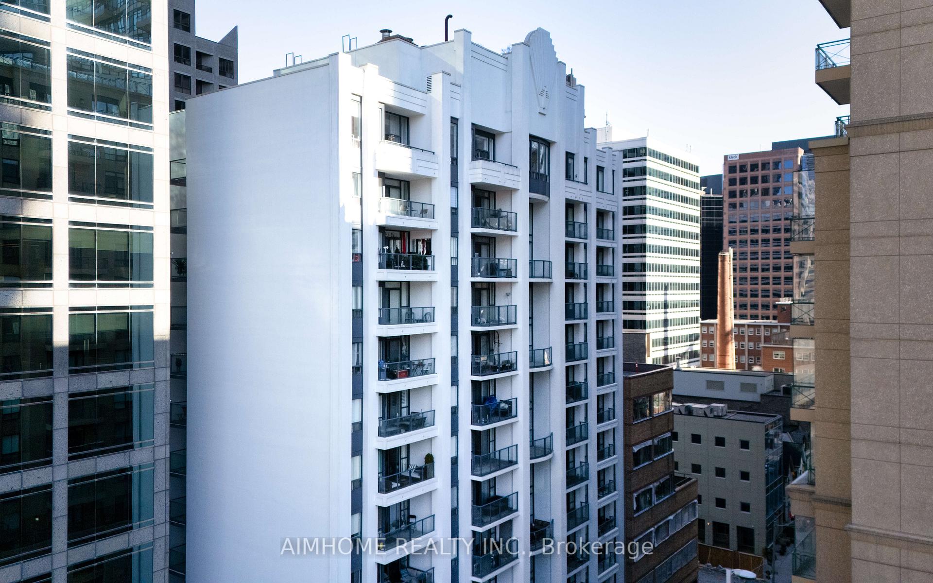Front of Unit 1102, 30 Hayden Street