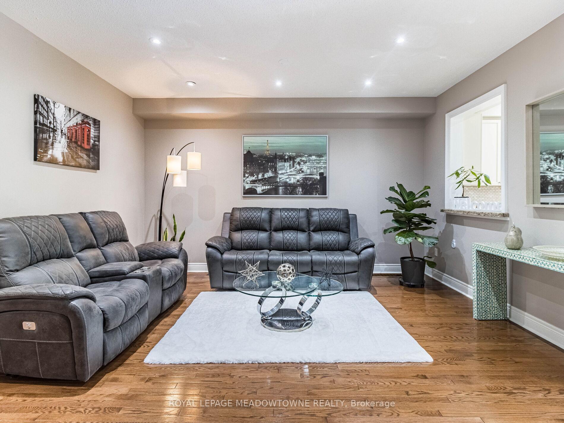 Photo 34 of Unit 5, 320 Ravineview Drive, Vaughan, Maple — HOMEH