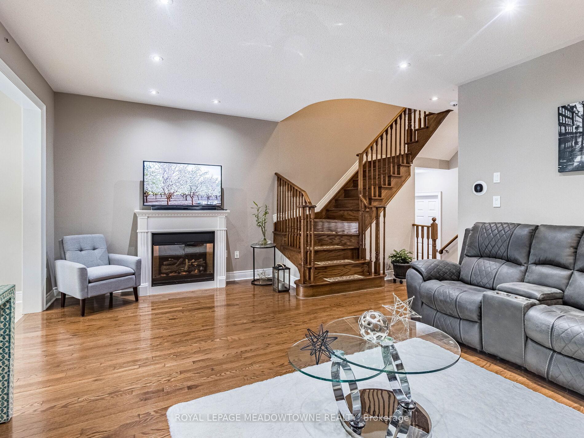 Photo 28 of Unit 5, 320 Ravineview Drive, Vaughan, Maple — HOMEH