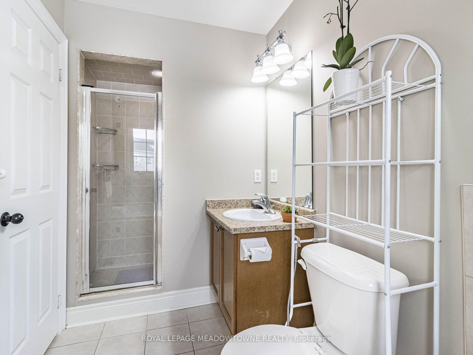 Photo 26 of Unit 5, 320 Ravineview Drive, Vaughan, Maple — HOMEH