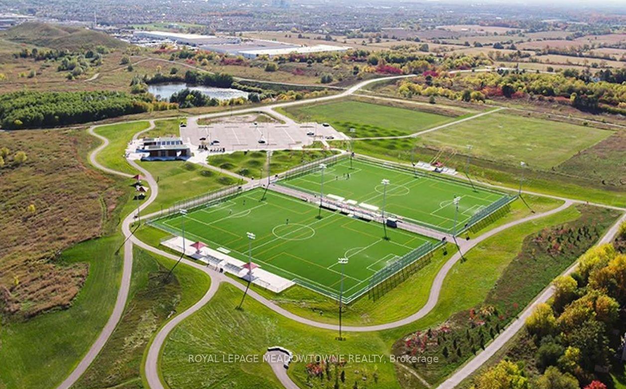 Photo 23 of Unit 5, 320 Ravineview Drive, Vaughan, Maple — HOMEH