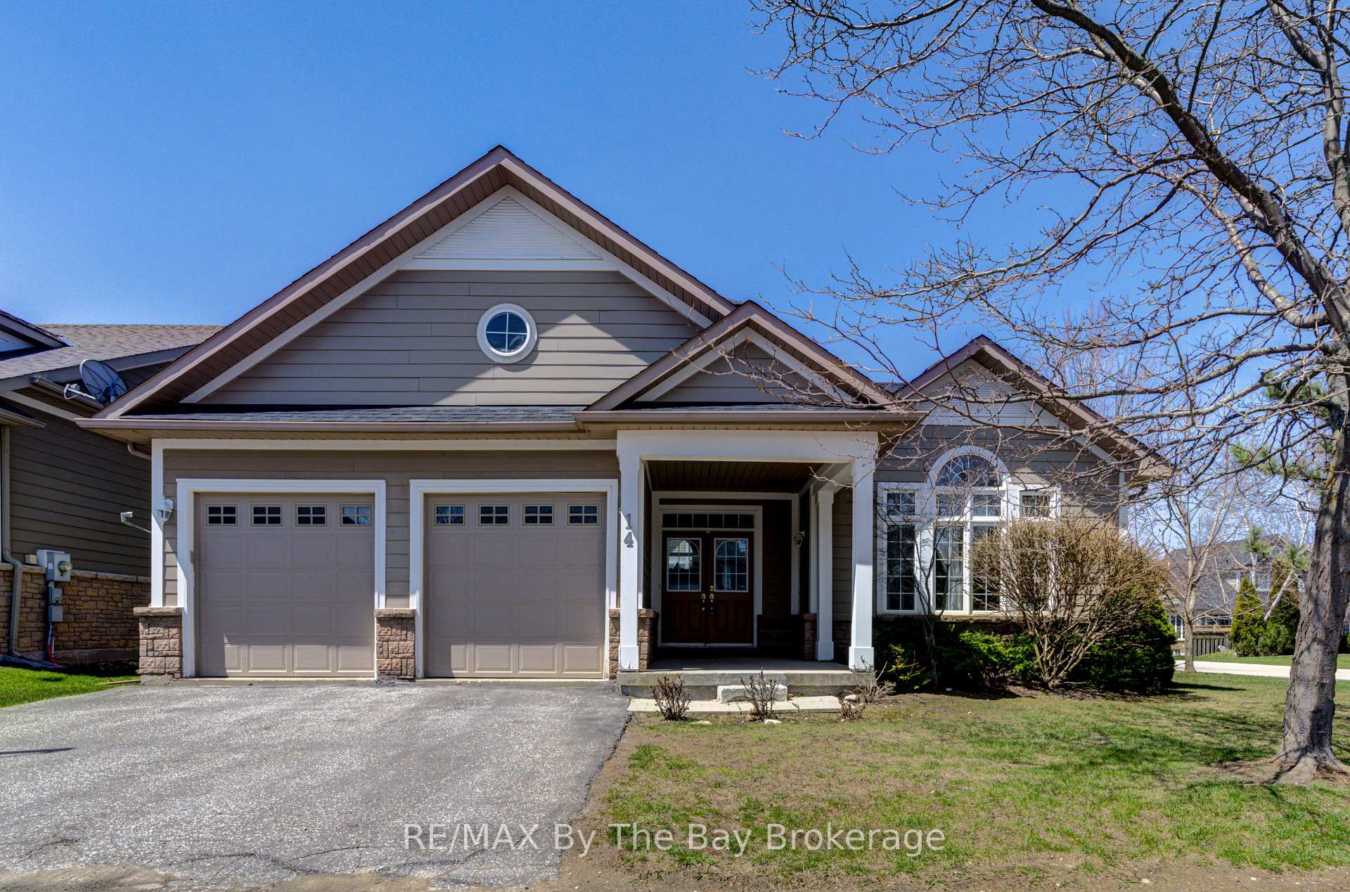 Photo 1 of 14 Surfside Crescent S, Collingwood — HOMEH
