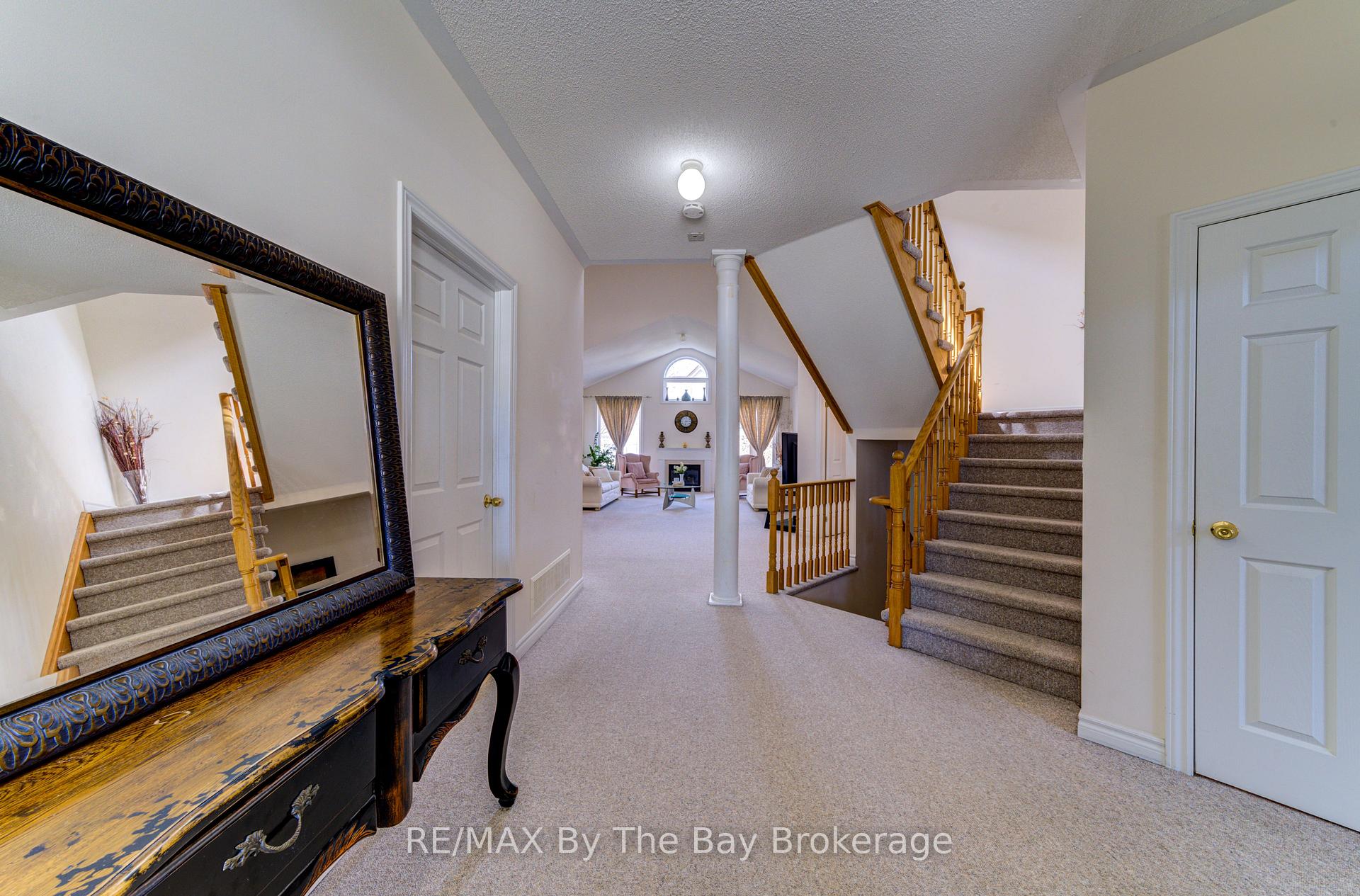 Photo 7 of 14 Surfside Crescent S, Collingwood — HOMEH