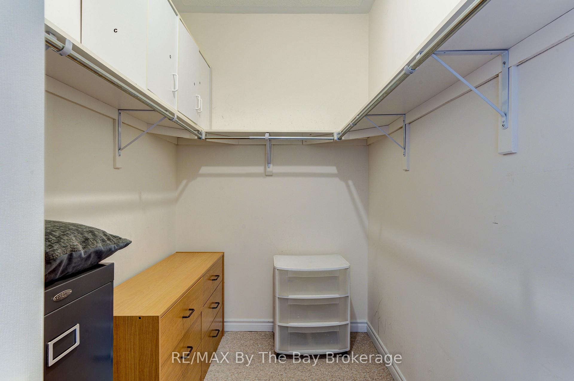 Photo 21 of 14 Surfside Crescent S, Collingwood — HOMEH