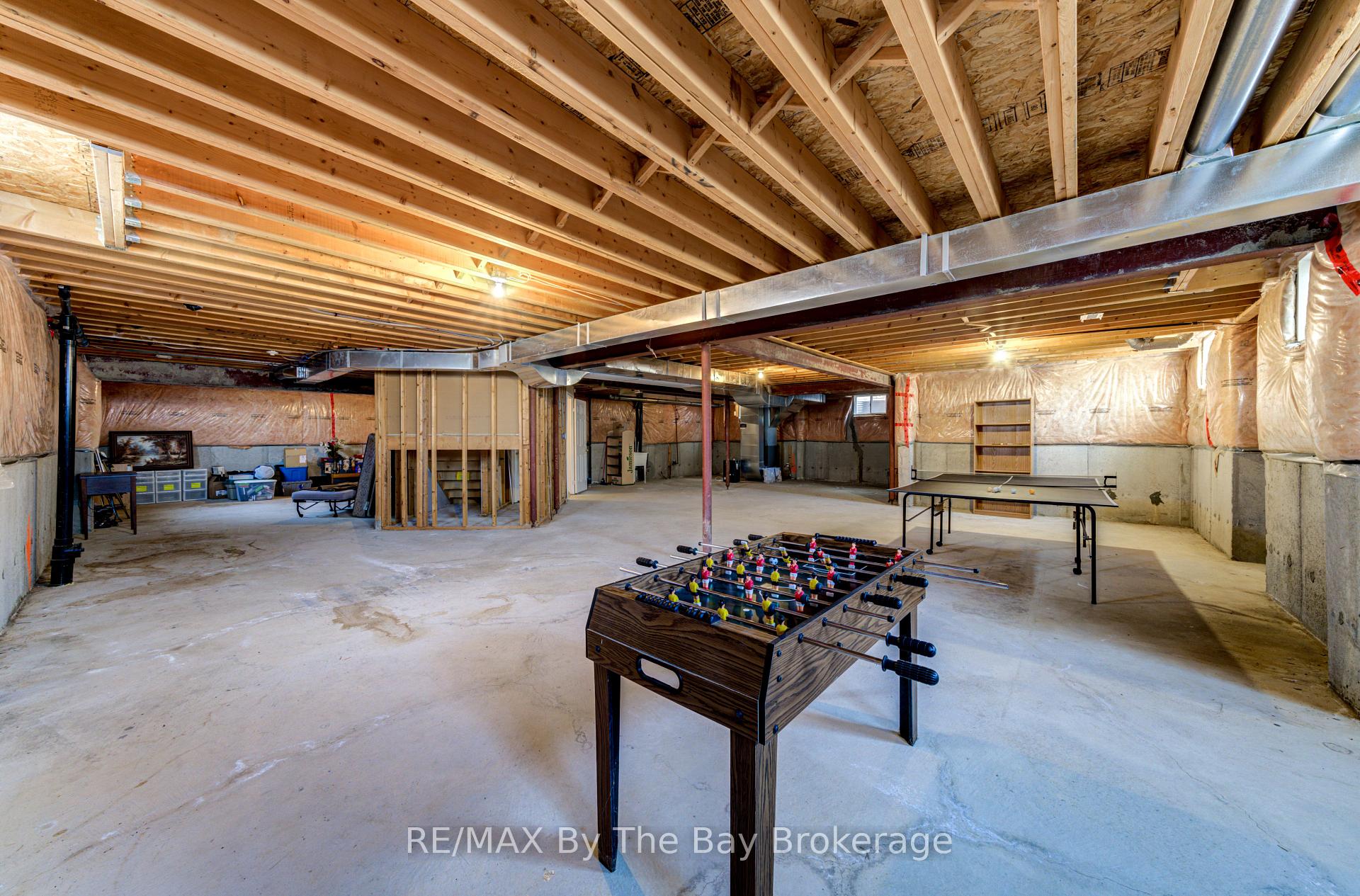 Photo 31 of 14 Surfside Crescent S, Collingwood — HOMEH