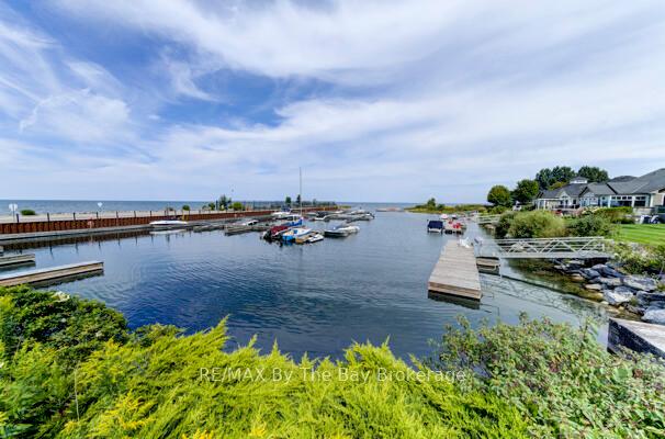 Photo 20 of 14 Surfside Crescent S, Collingwood — HOMEH