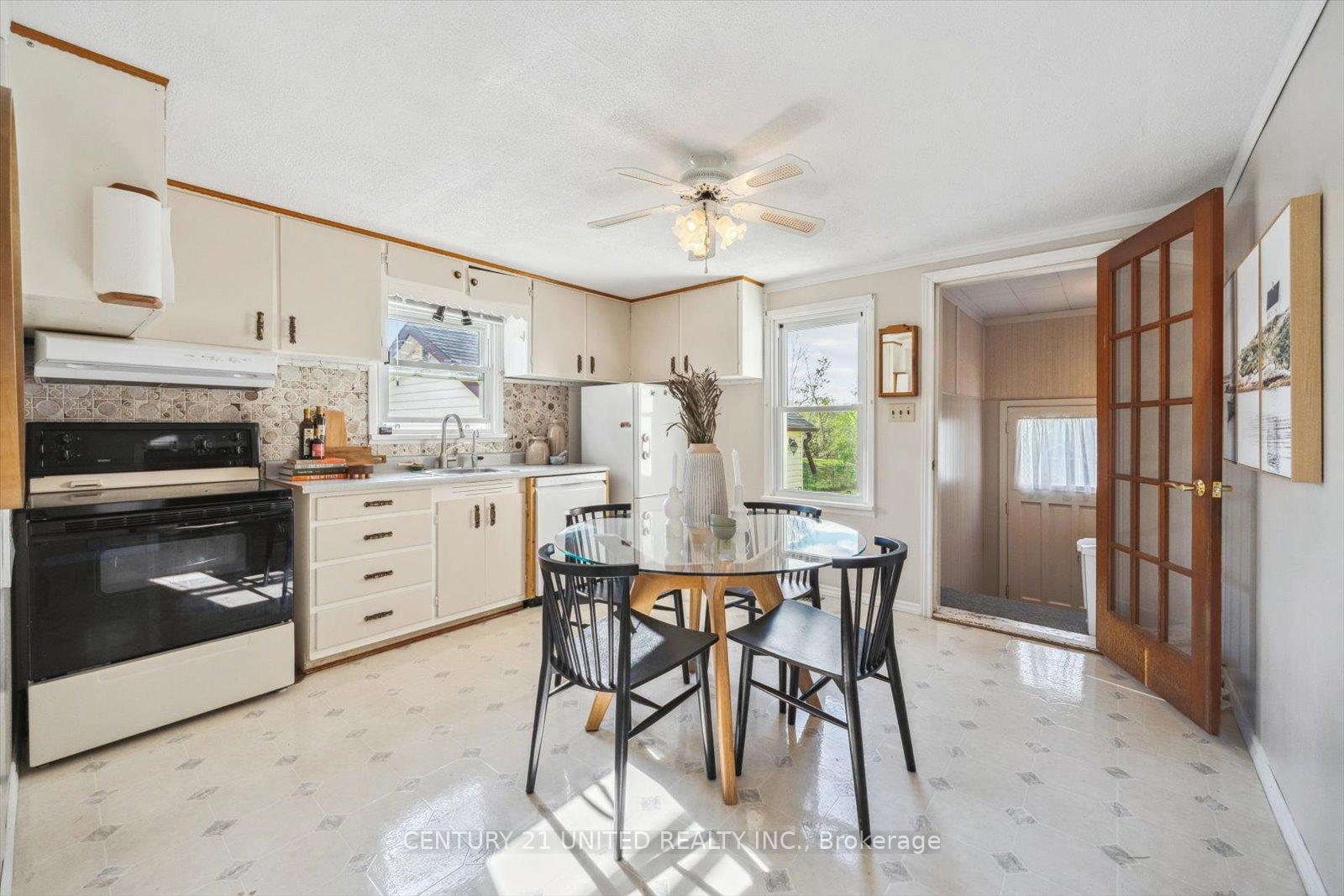 Photo 22 of 186 Coral Drive, Douro-Dummer — HOMEH