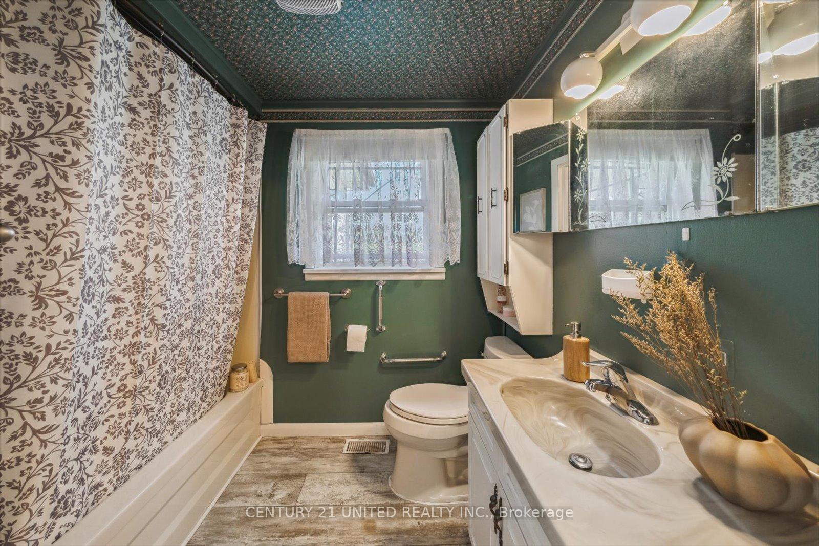 Photo 23 of 186 Coral Drive, Douro-Dummer — HOMEH
