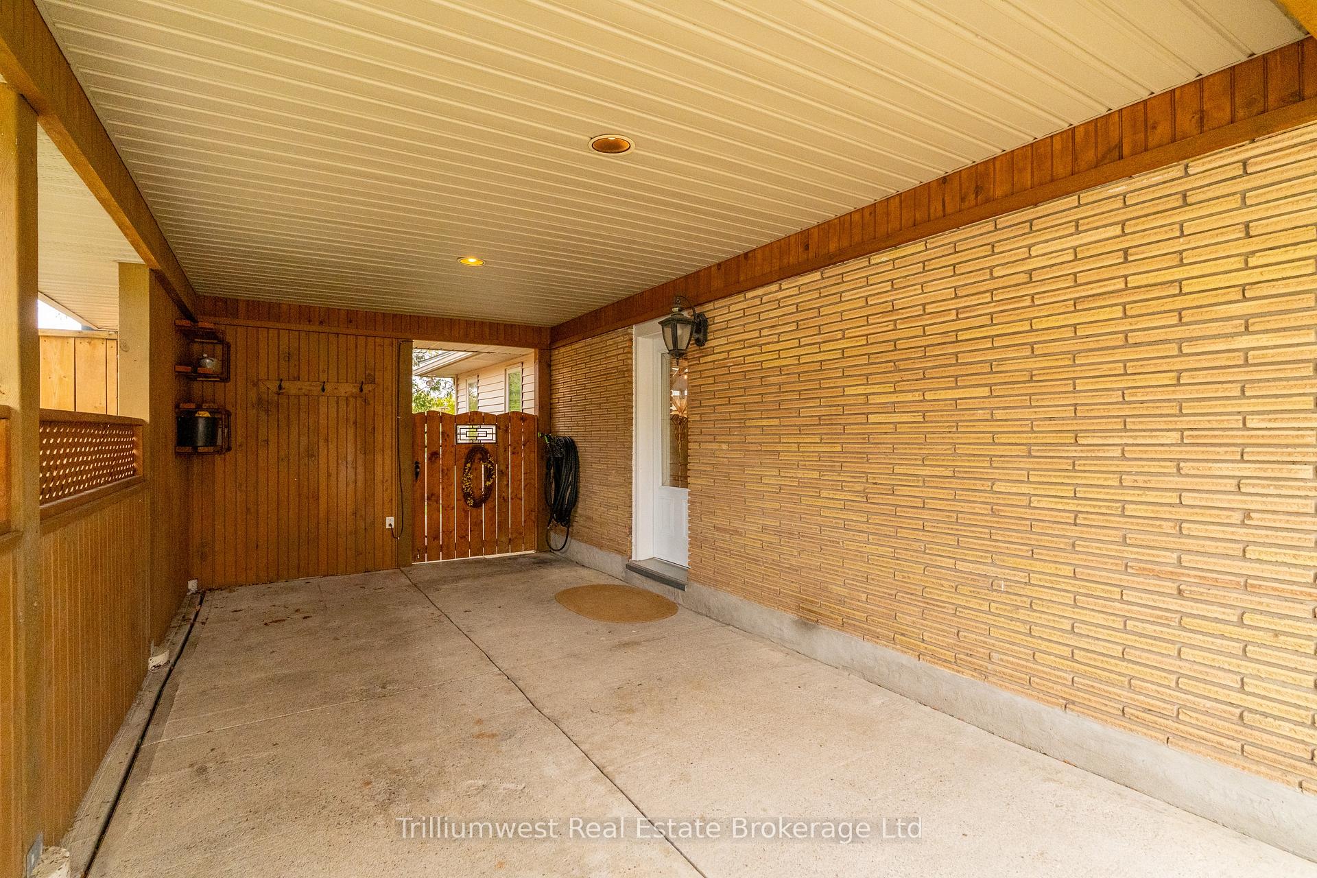 Photo 45 of 118 Dumbarton Street, Guelph, Riverside Park — HOMEH