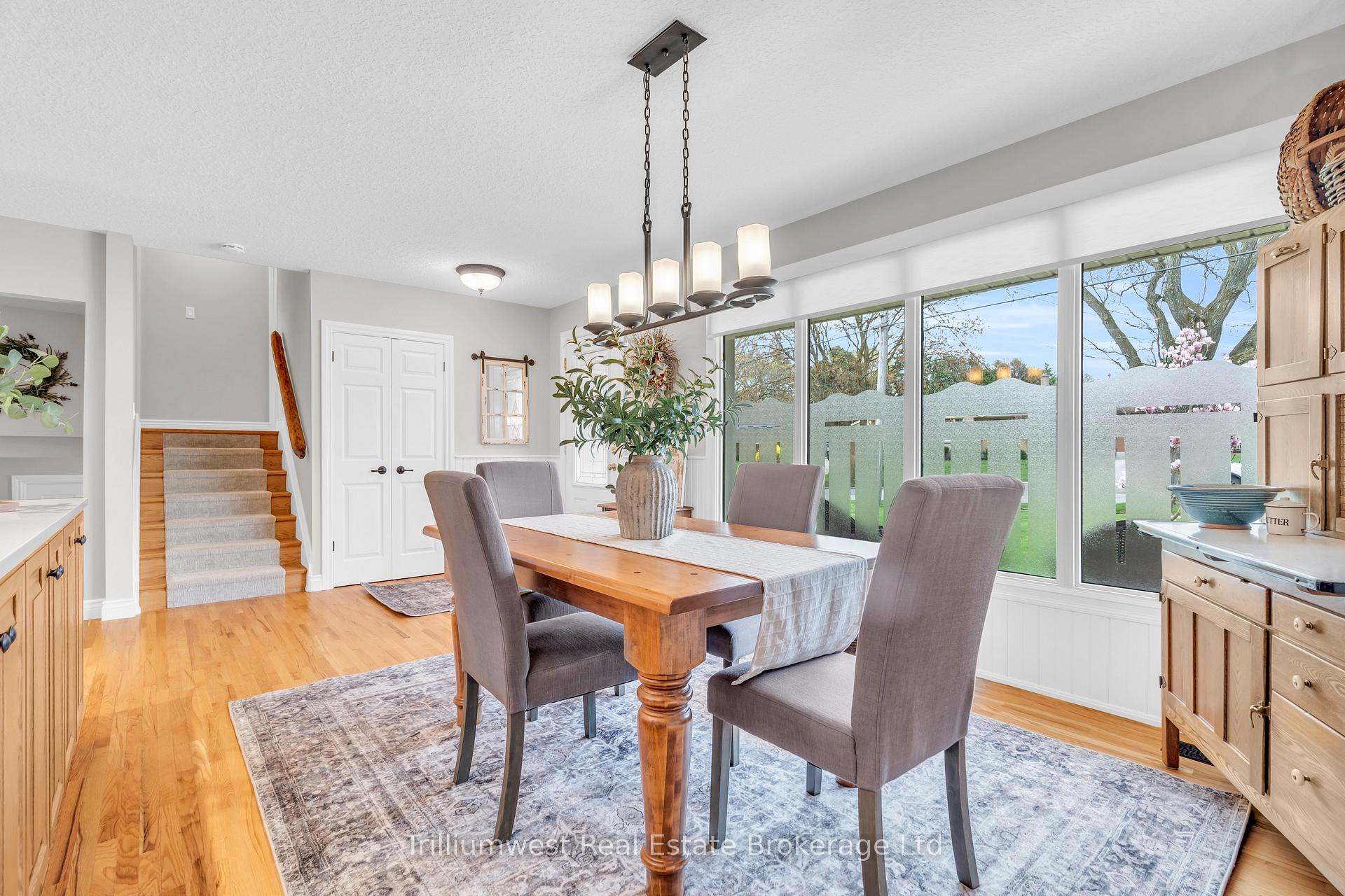 Photo 22 of 118 Dumbarton Street, Guelph, Riverside Park — HOMEH