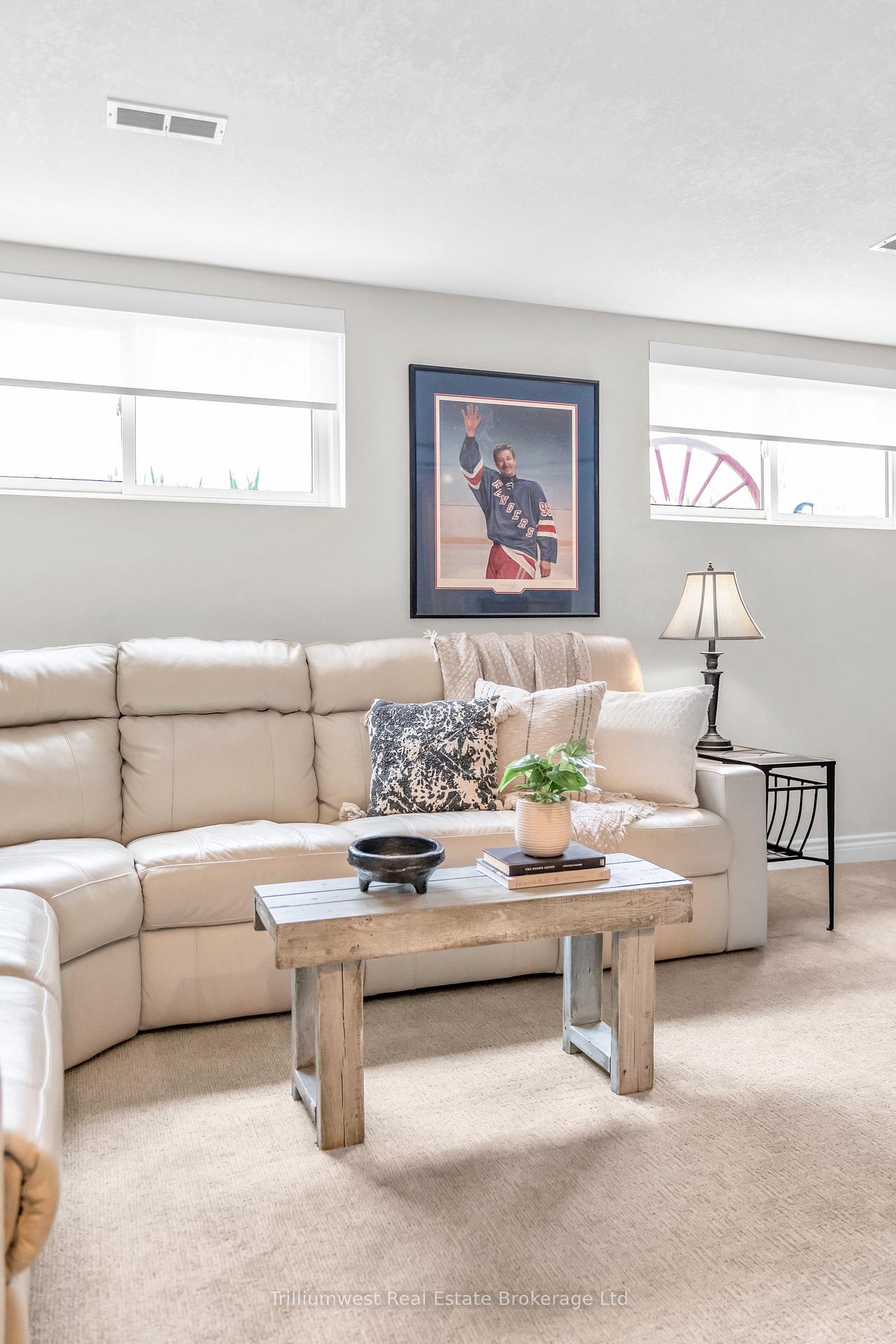 Photo 48 of 118 Dumbarton Street, Guelph, Riverside Park — HOMEH