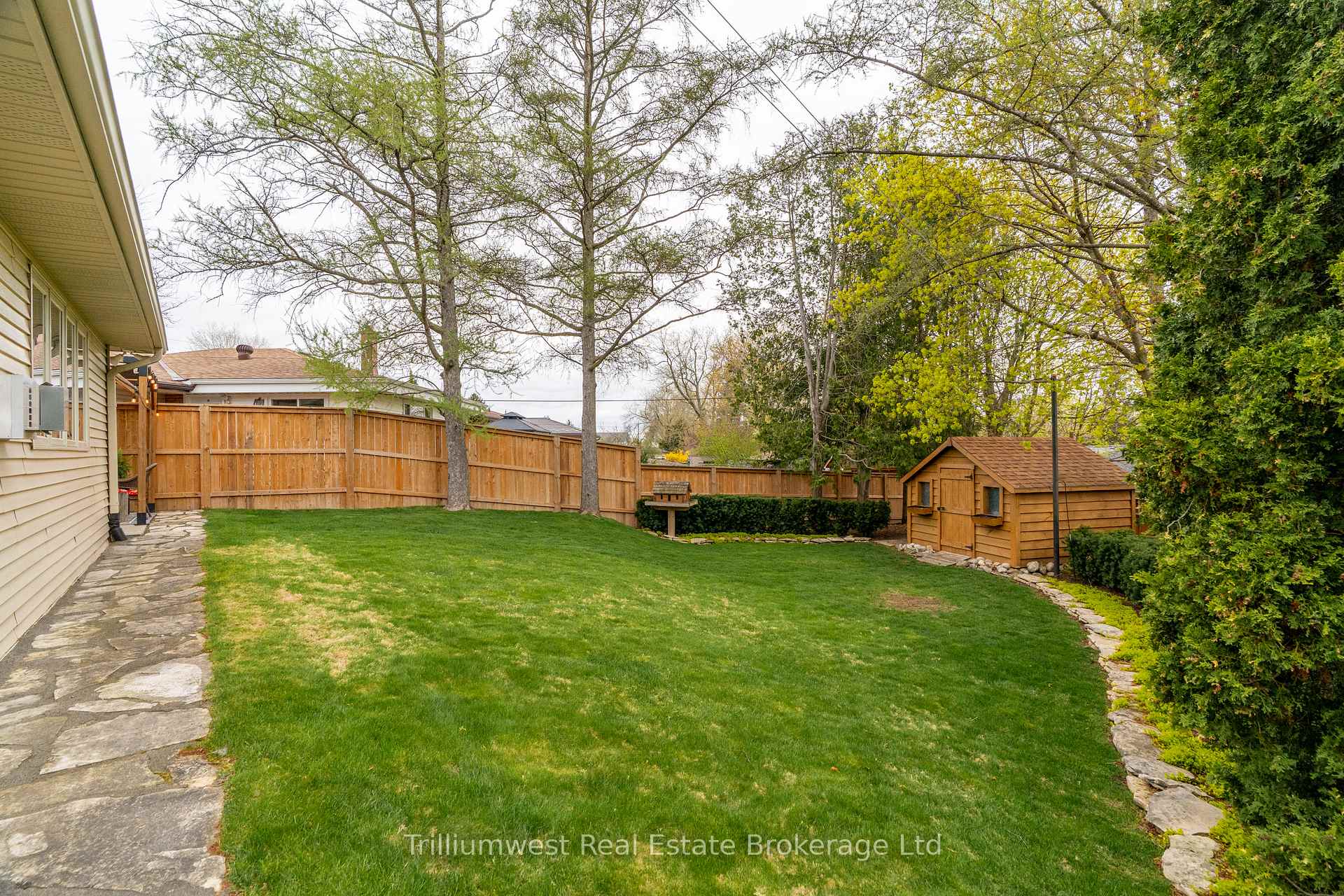 Photo 39 of 118 Dumbarton Street, Guelph, Riverside Park — HOMEH
