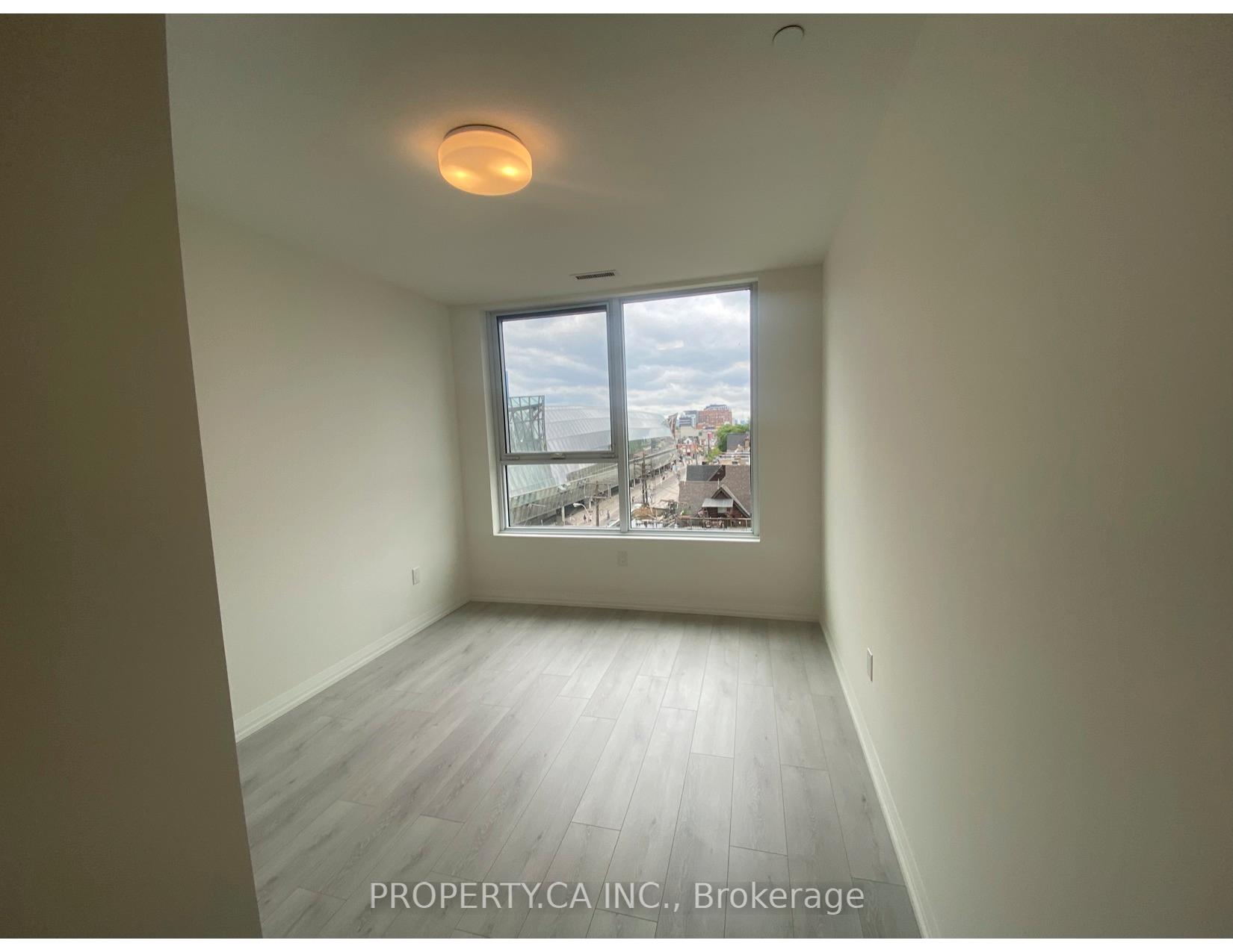 Photo 4 of Unit 413, 292 Dundas Street W, Toronto, Kensington-Chinatown — HOMEH
