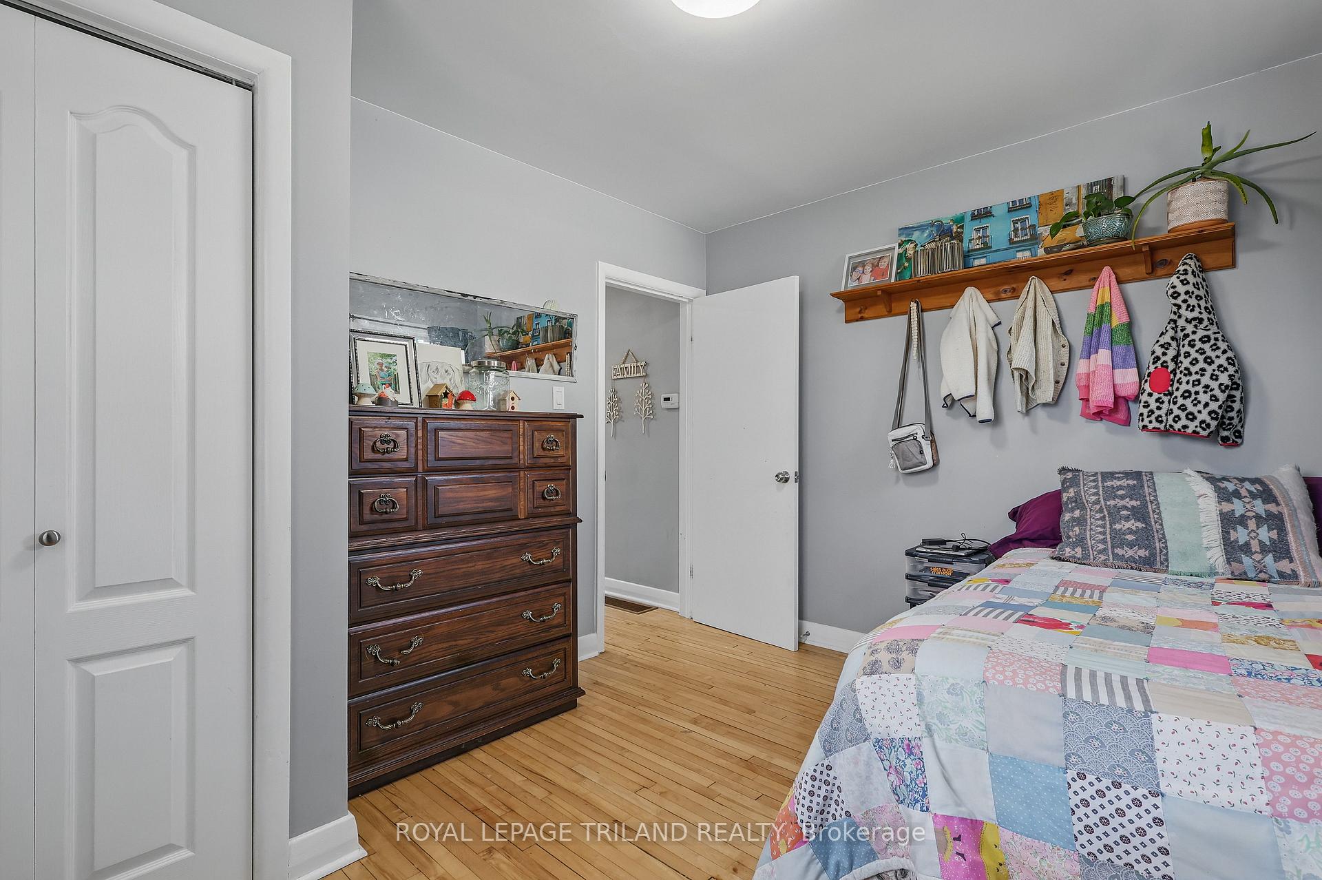Photo 14 of 18 Simcoe Street, St. Thomas — HOMEH