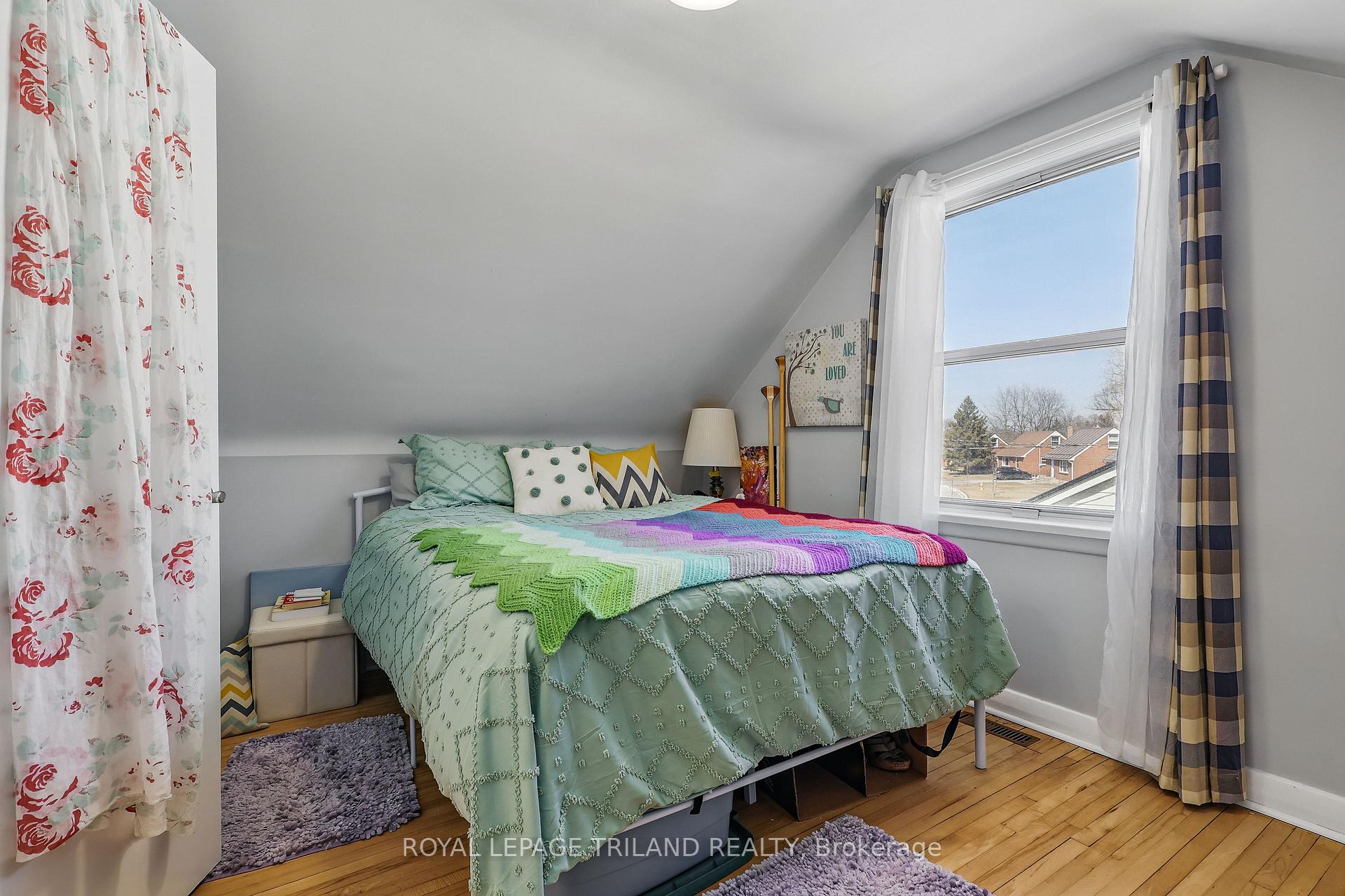 Photo 19 of 18 Simcoe Street, St. Thomas — HOMEH
