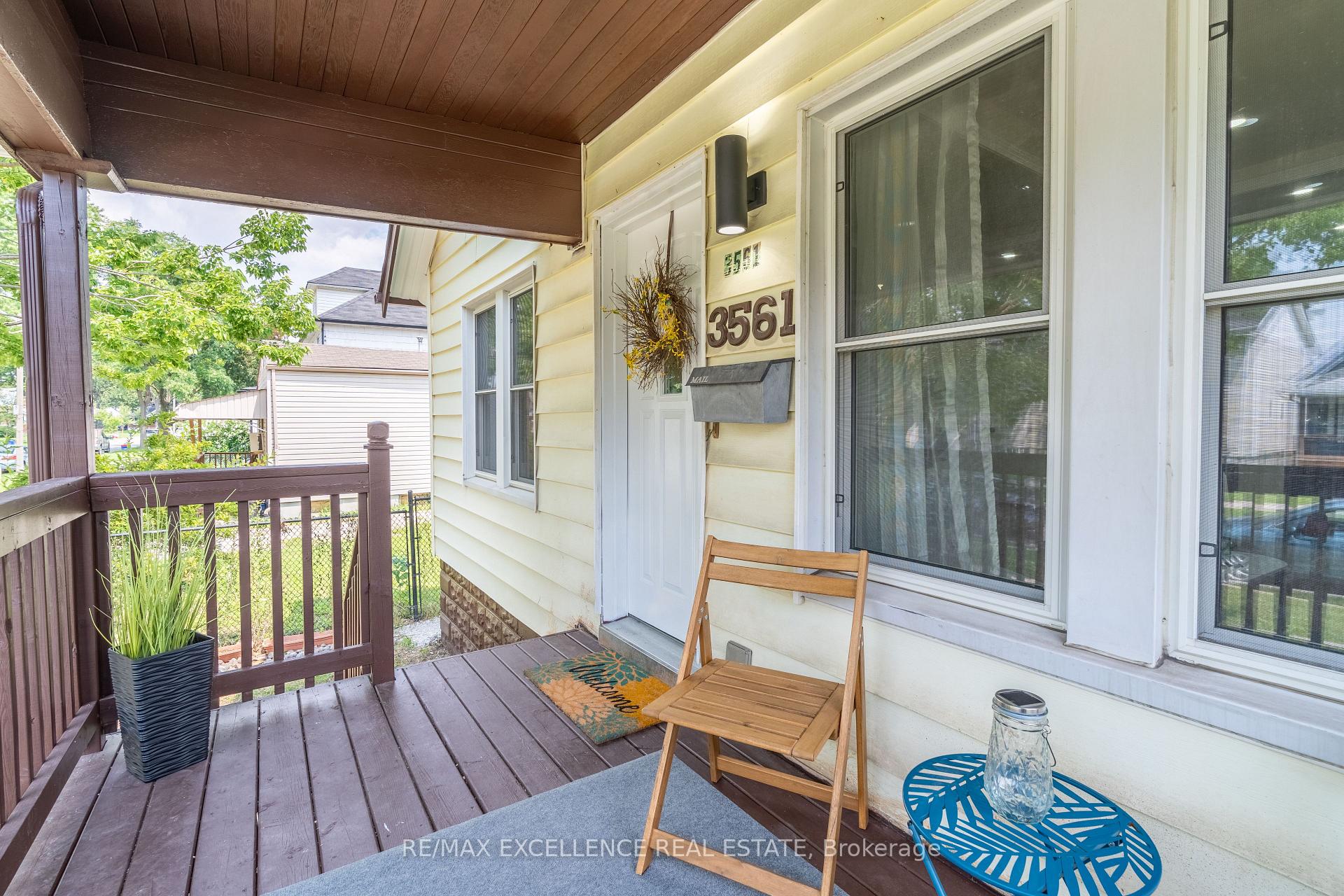 Photo 6 of 3561 King Street, Windsor — HOMEH