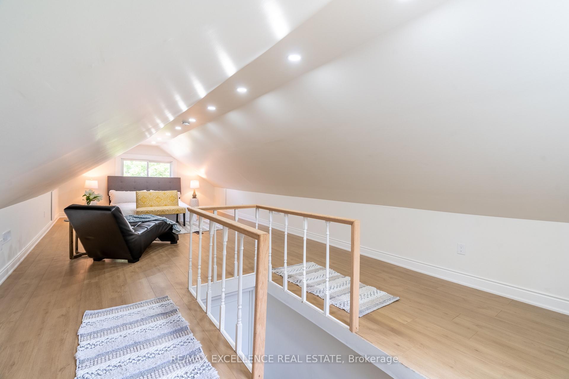 Photo 10 of 3561 King Street, Windsor — HOMEH
