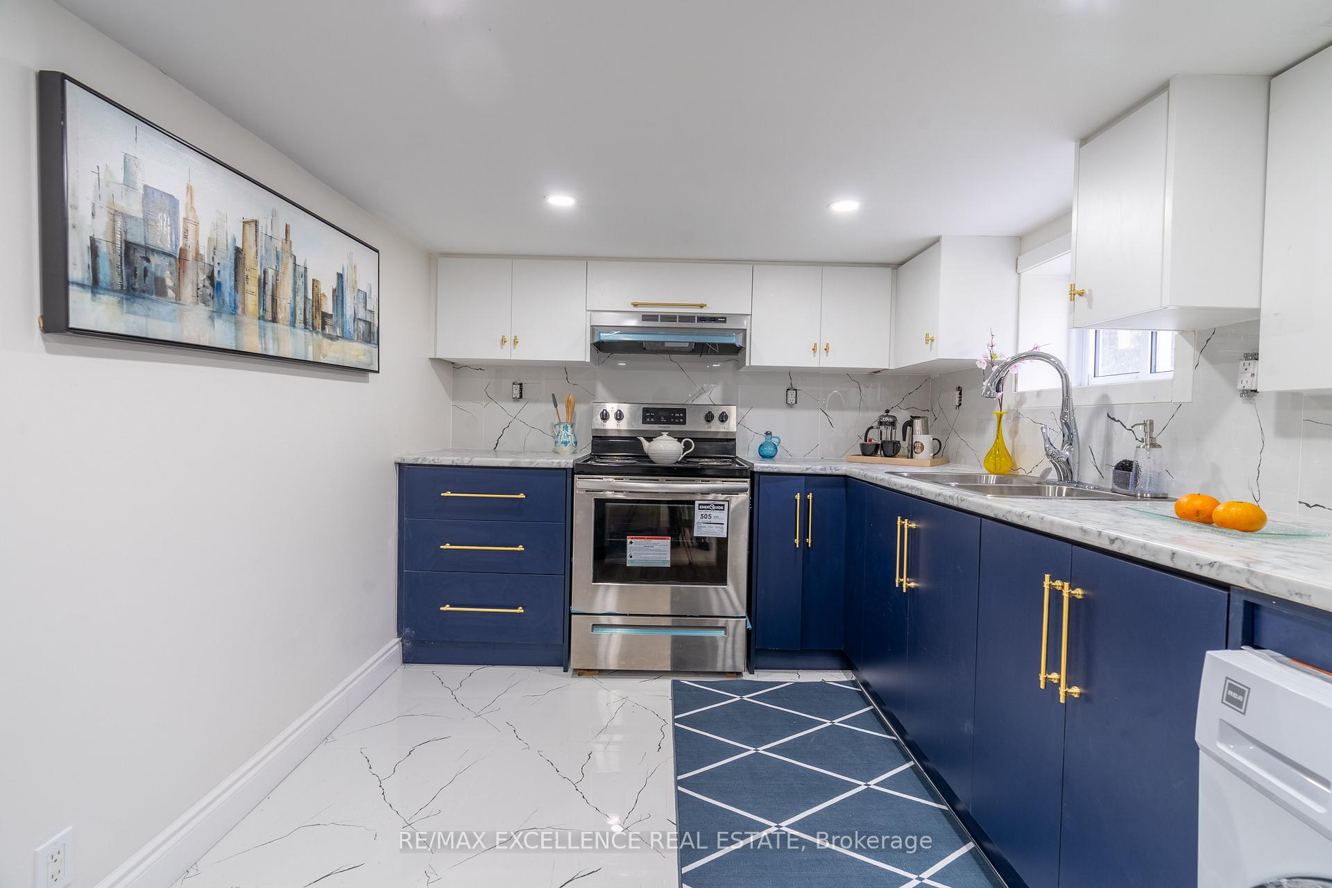 Photo 14 of 3561 King Street, Windsor — HOMEH