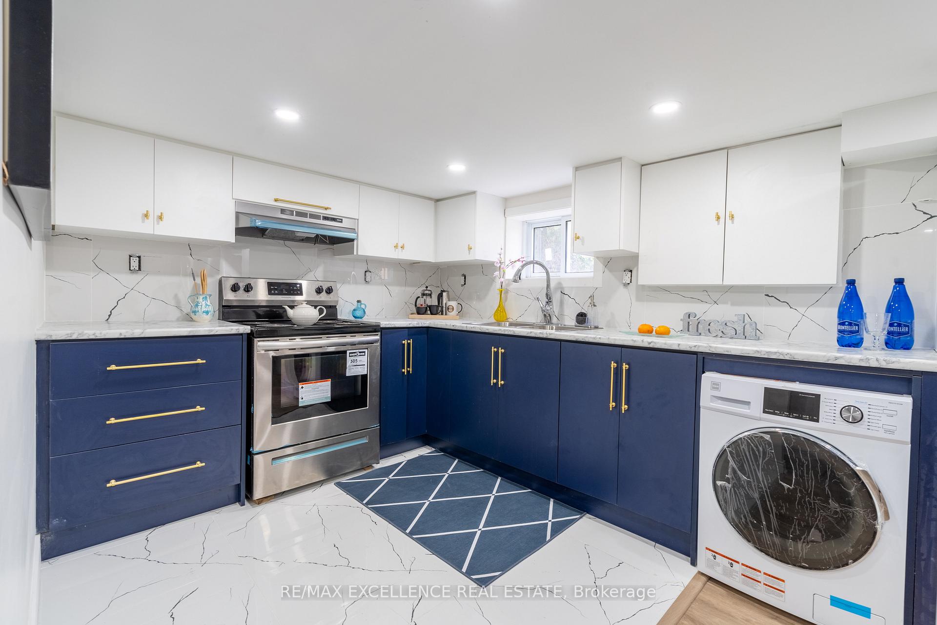 Photo 20 of 3561 King Street, Windsor — HOMEH