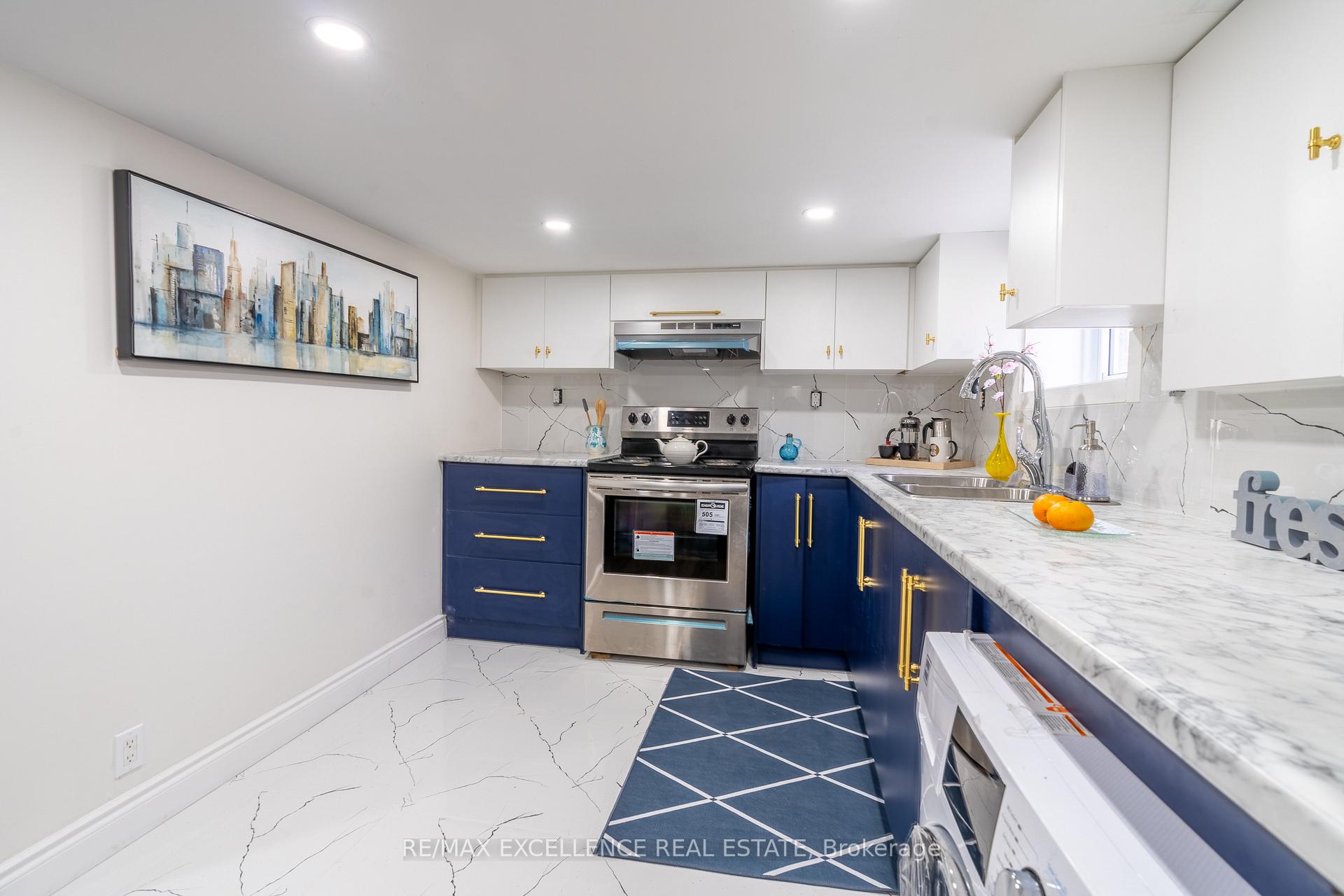 Photo 17 of 3561 King Street, Windsor — HOMEH