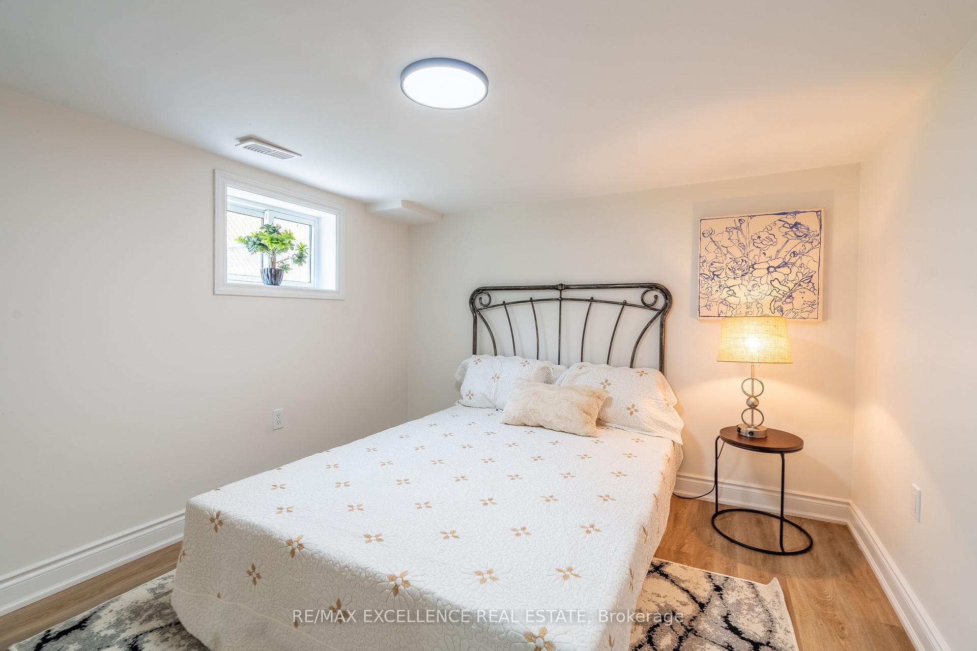 Photo 32 of 3561 King Street, Windsor — HOMEH