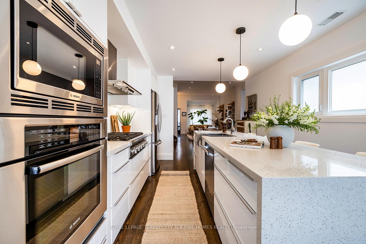 Photo 19 of 150 Lisgar Street, Toronto, Little Portugal — HOMEH