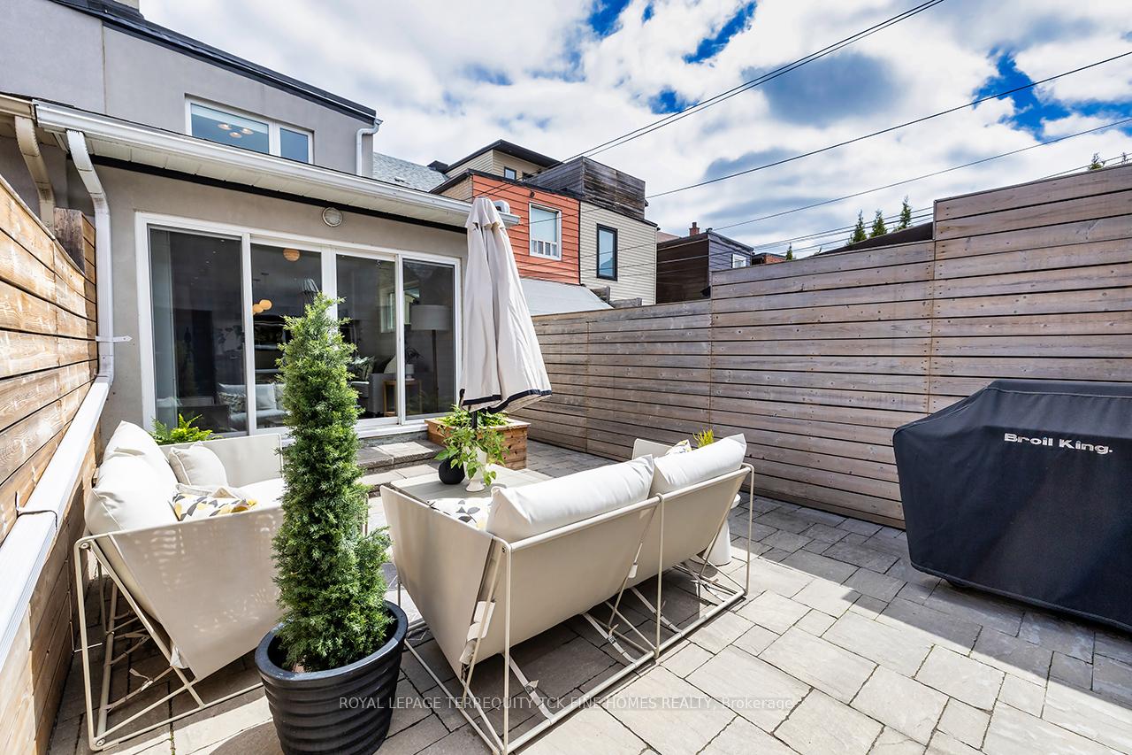 Photo 11 of 150 Lisgar Street, Toronto, Little Portugal — HOMEH