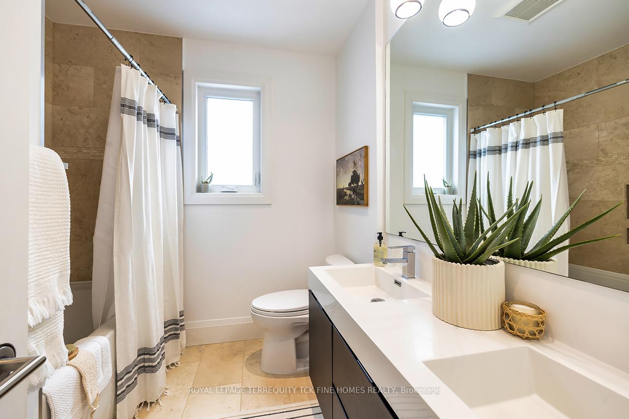 Photo 12 of 150 Lisgar Street, Toronto, Little Portugal — HOMEH
