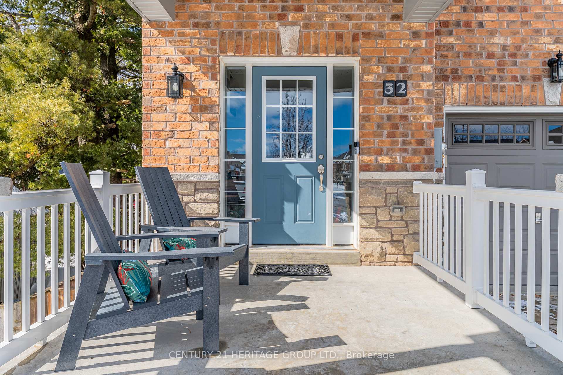 Photo 2 of 32 Bud Doucette Court, Uxbridge — HOMEH