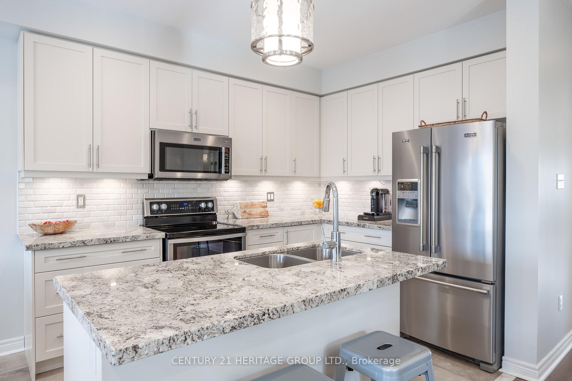 Photo 8 of 32 Bud Doucette Court, Uxbridge — HOMEH