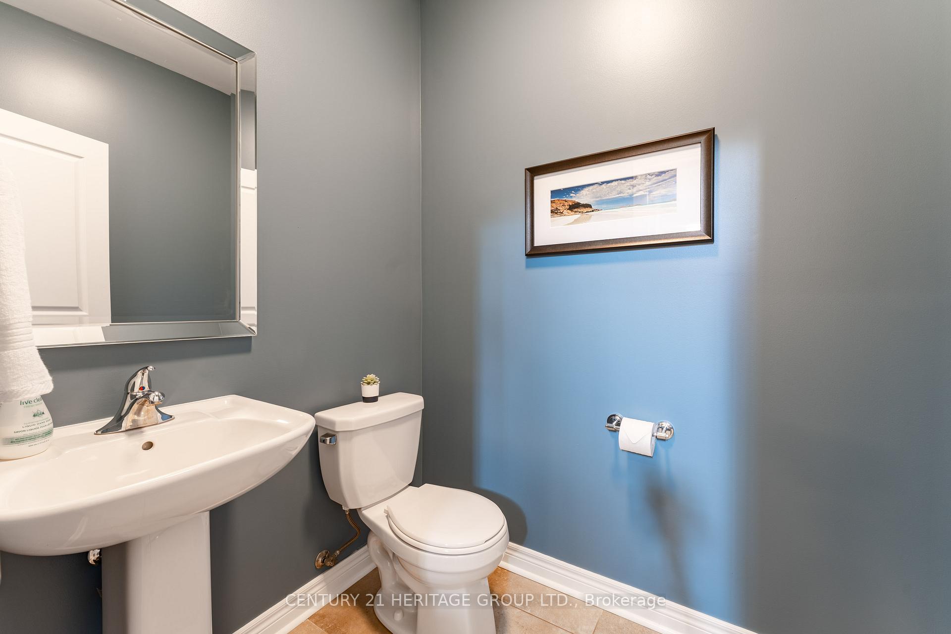 Photo 6 of 32 Bud Doucette Court, Uxbridge — HOMEH