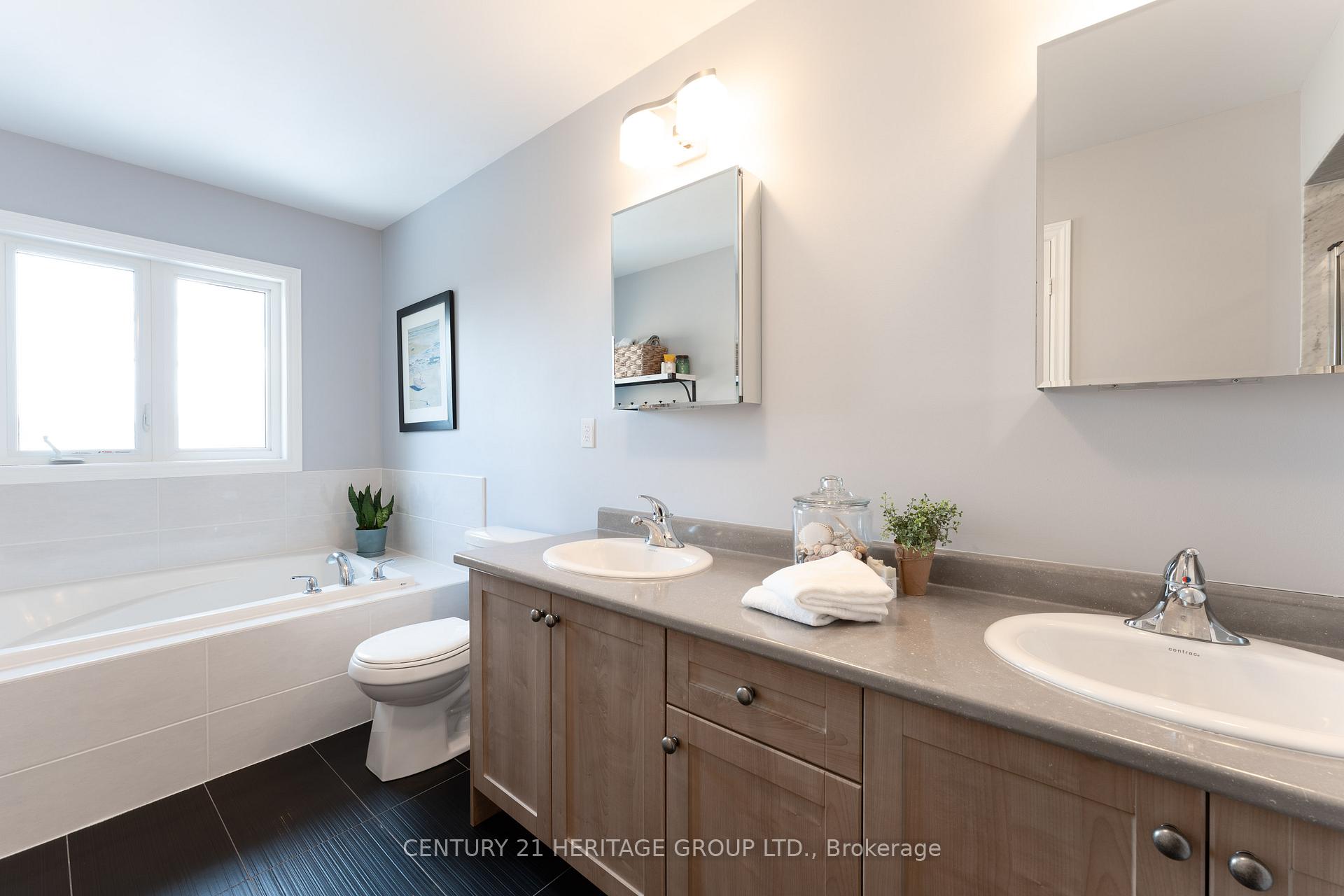 Photo 7 of 32 Bud Doucette Court, Uxbridge — HOMEH