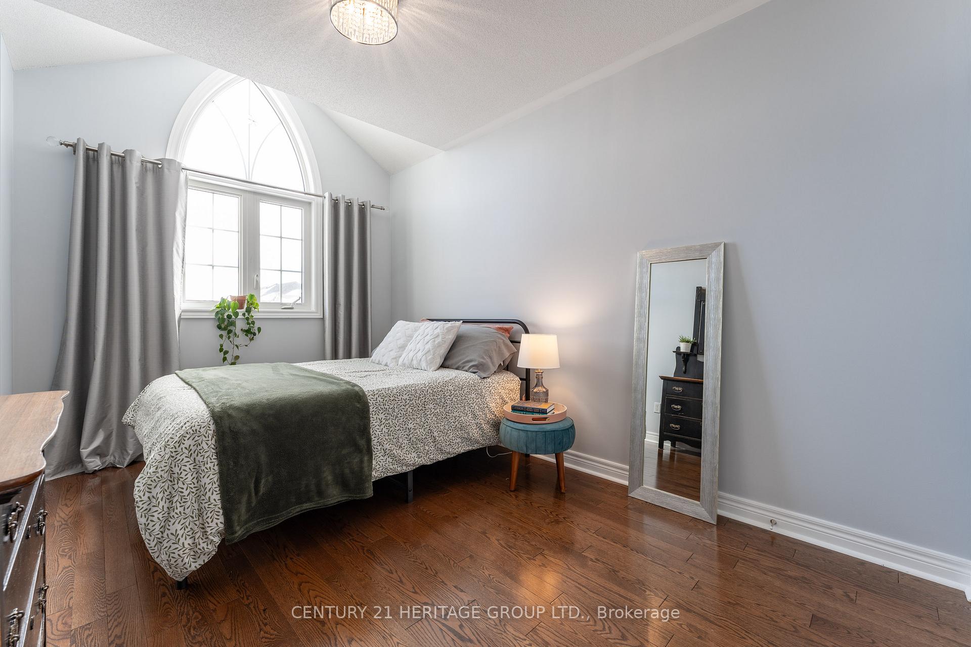 Photo 12 of 32 Bud Doucette Court, Uxbridge — HOMEH