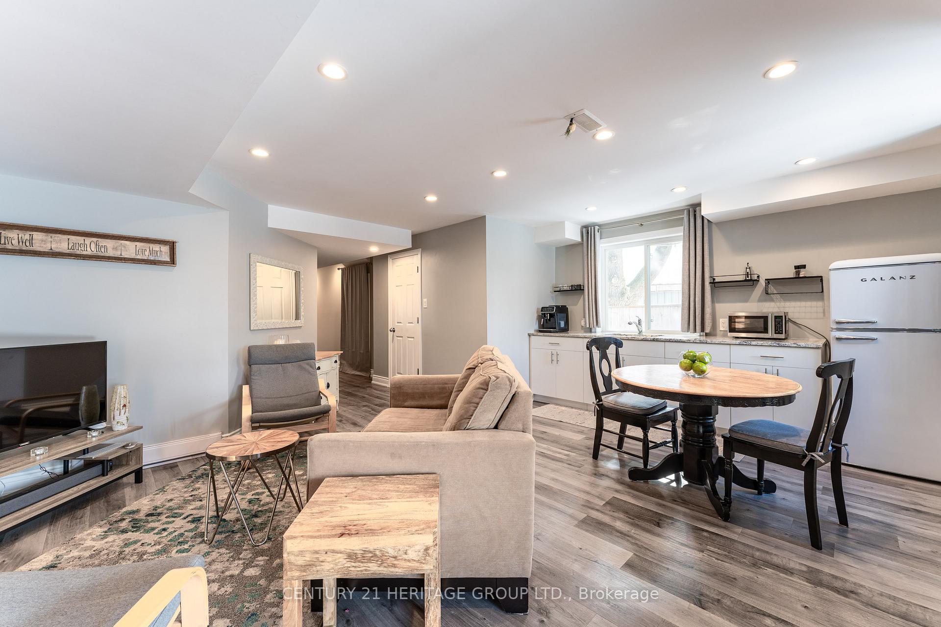 Photo 20 of 32 Bud Doucette Court, Uxbridge — HOMEH
