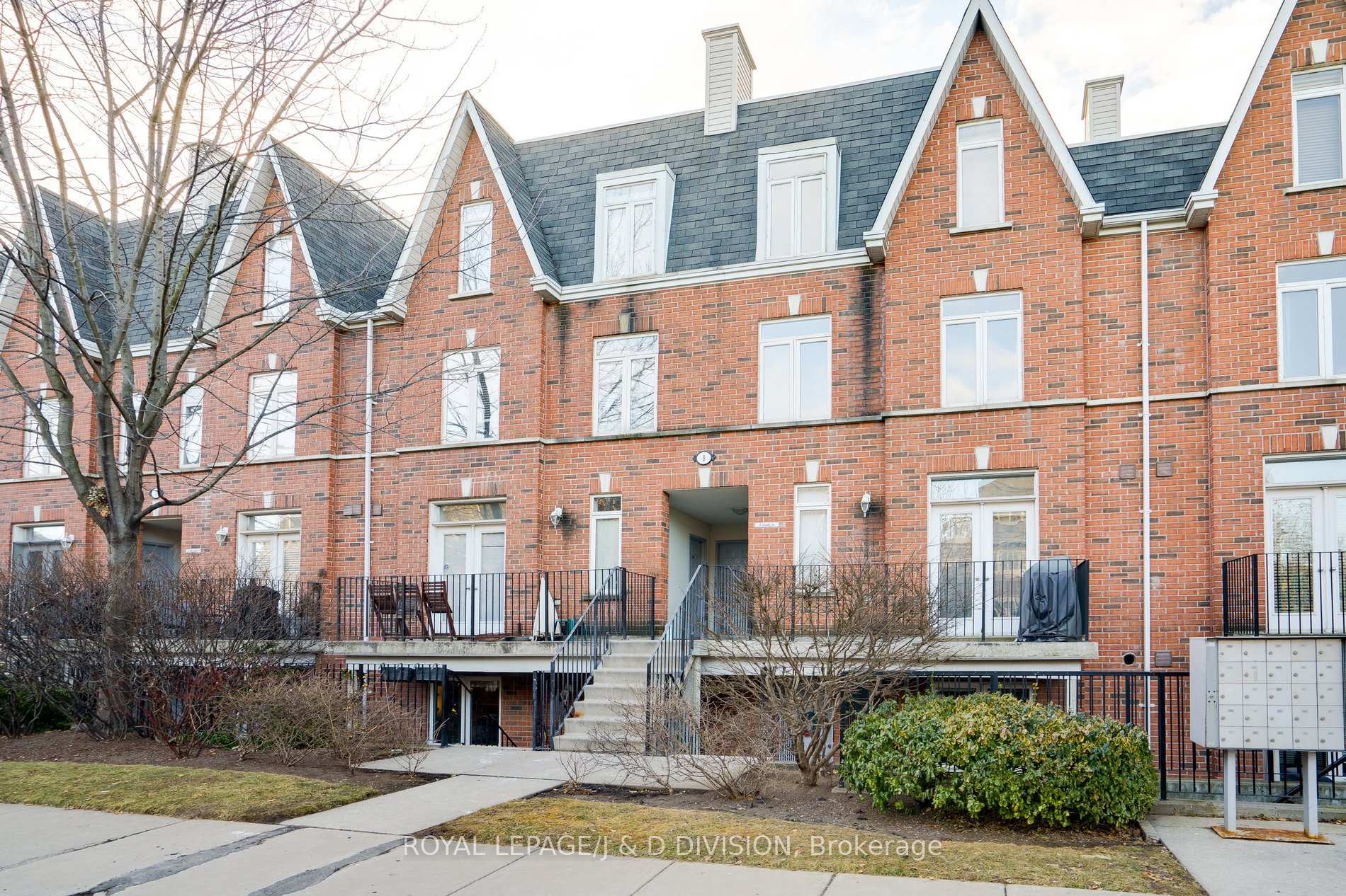 Photo 1 of Unit 902, 9 Shank Street, Toronto, Niagara — HOMEH